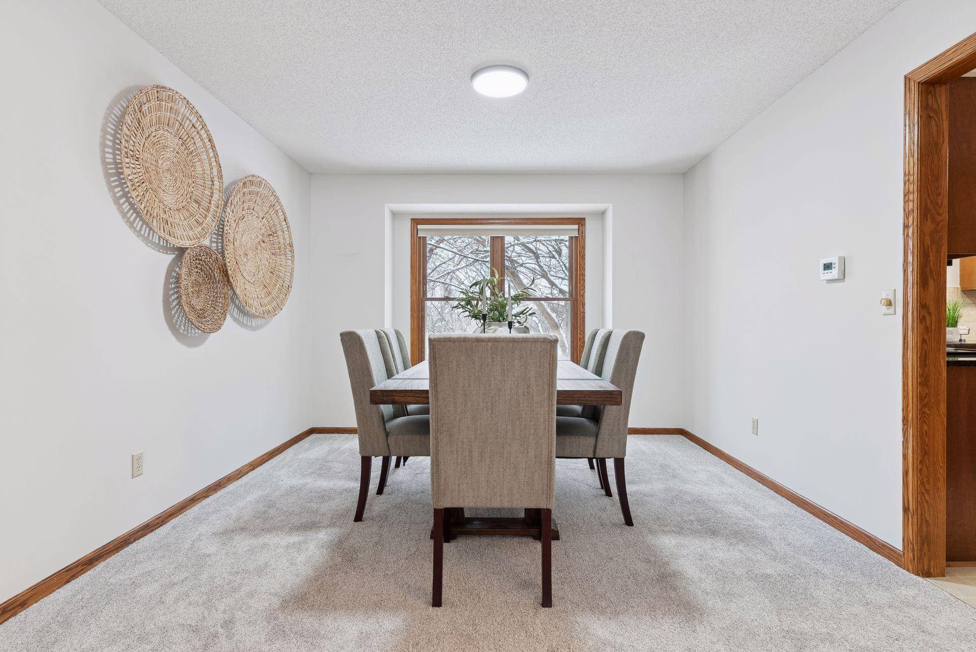 212 Interlachen RD, Burnsville, MN 55306