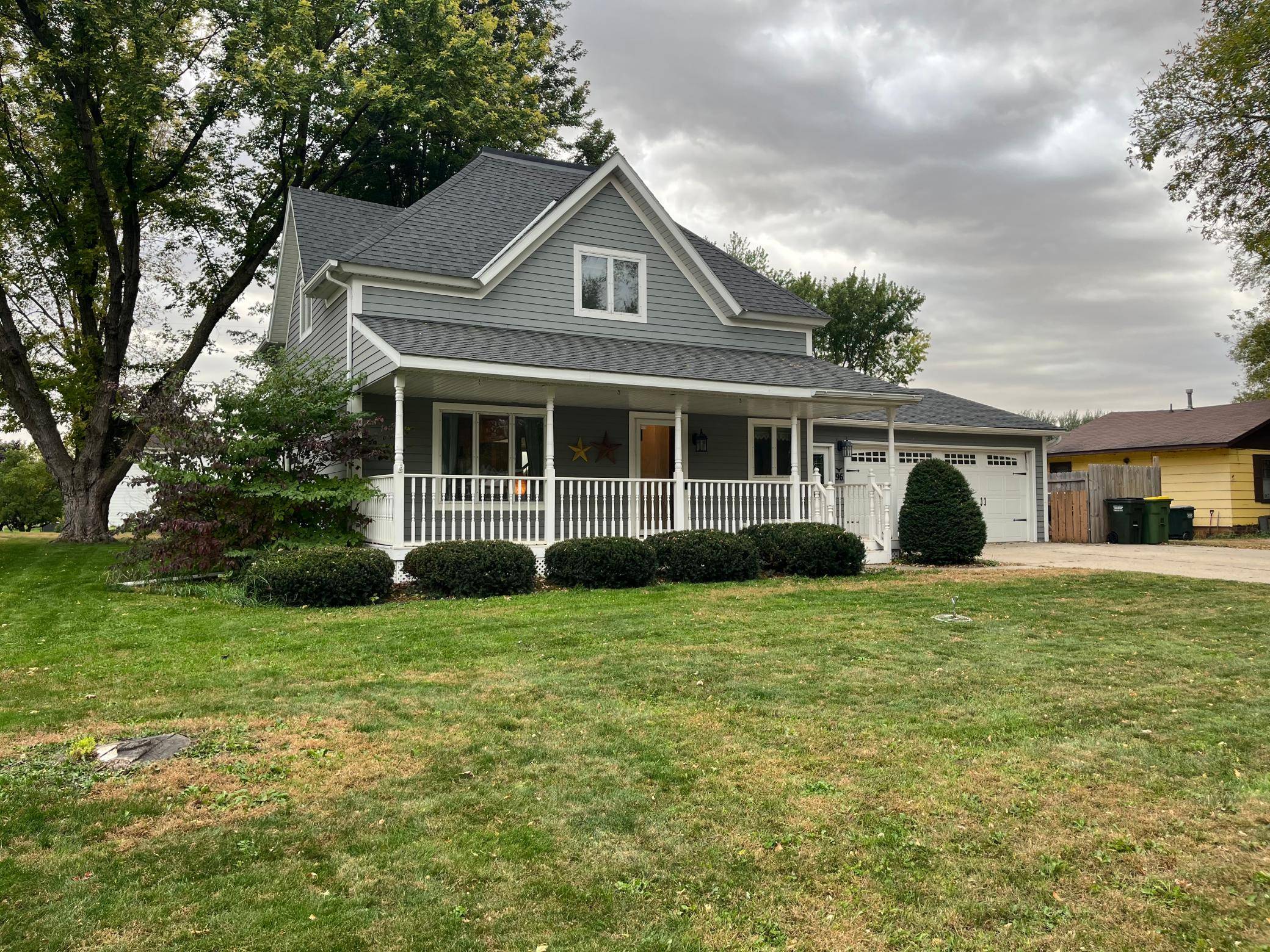 96 E Park ST, Cottonwood, MN 56229
