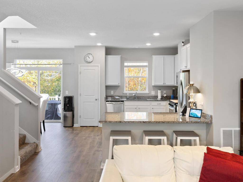 9601 Olive LN N, Maple Grove, MN 55311
