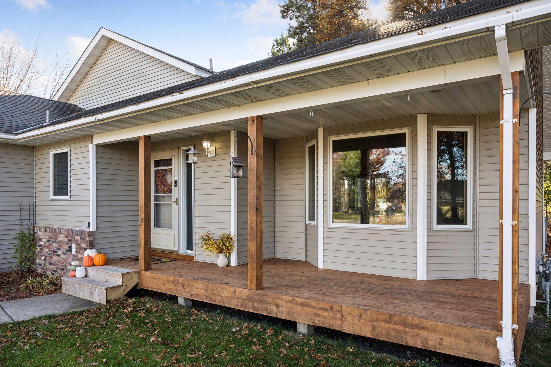 1415 Central AVE SW, Cambridge, MN 55008