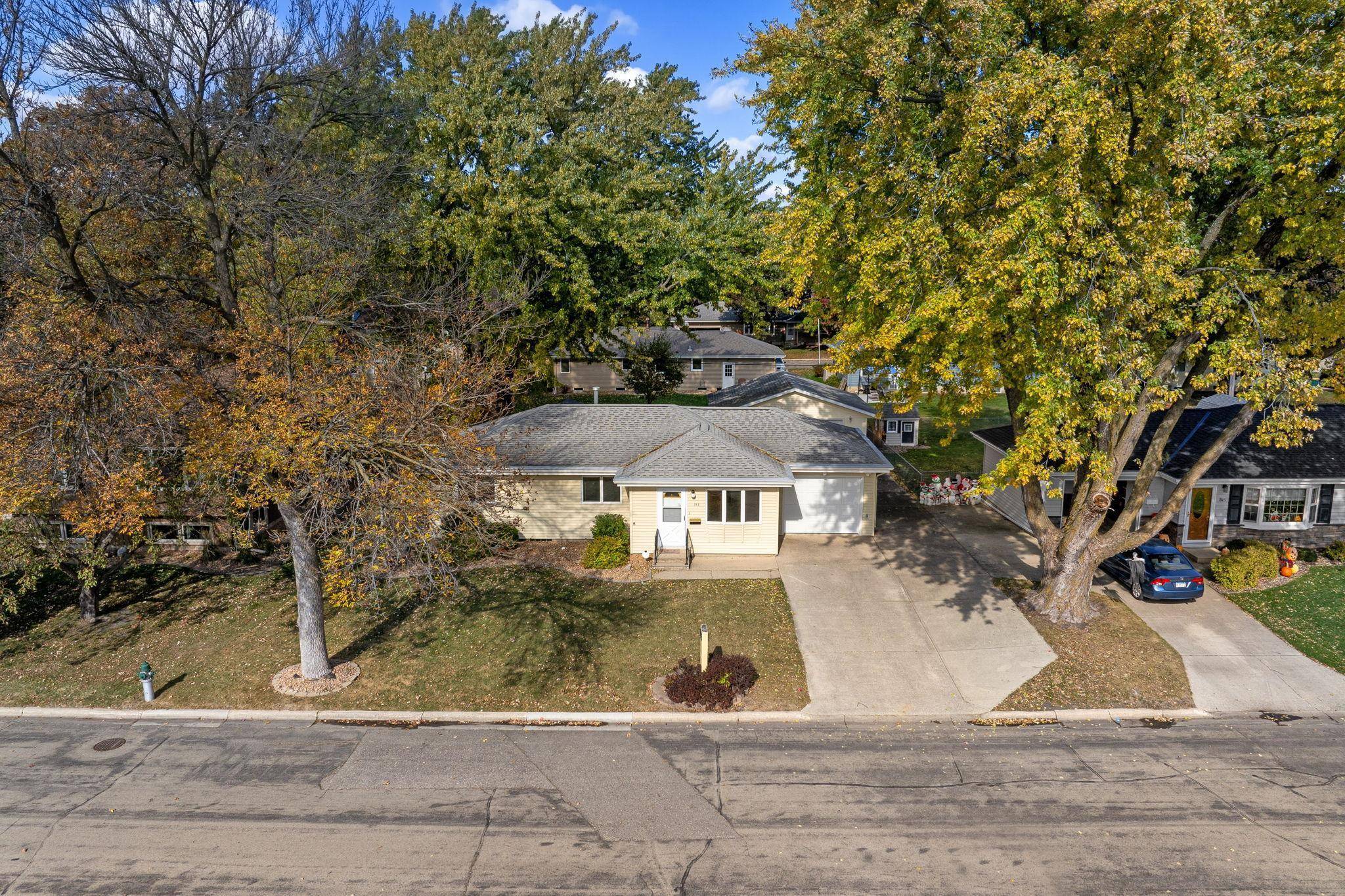 313 Glenn RD, Albert Lea, MN 56007