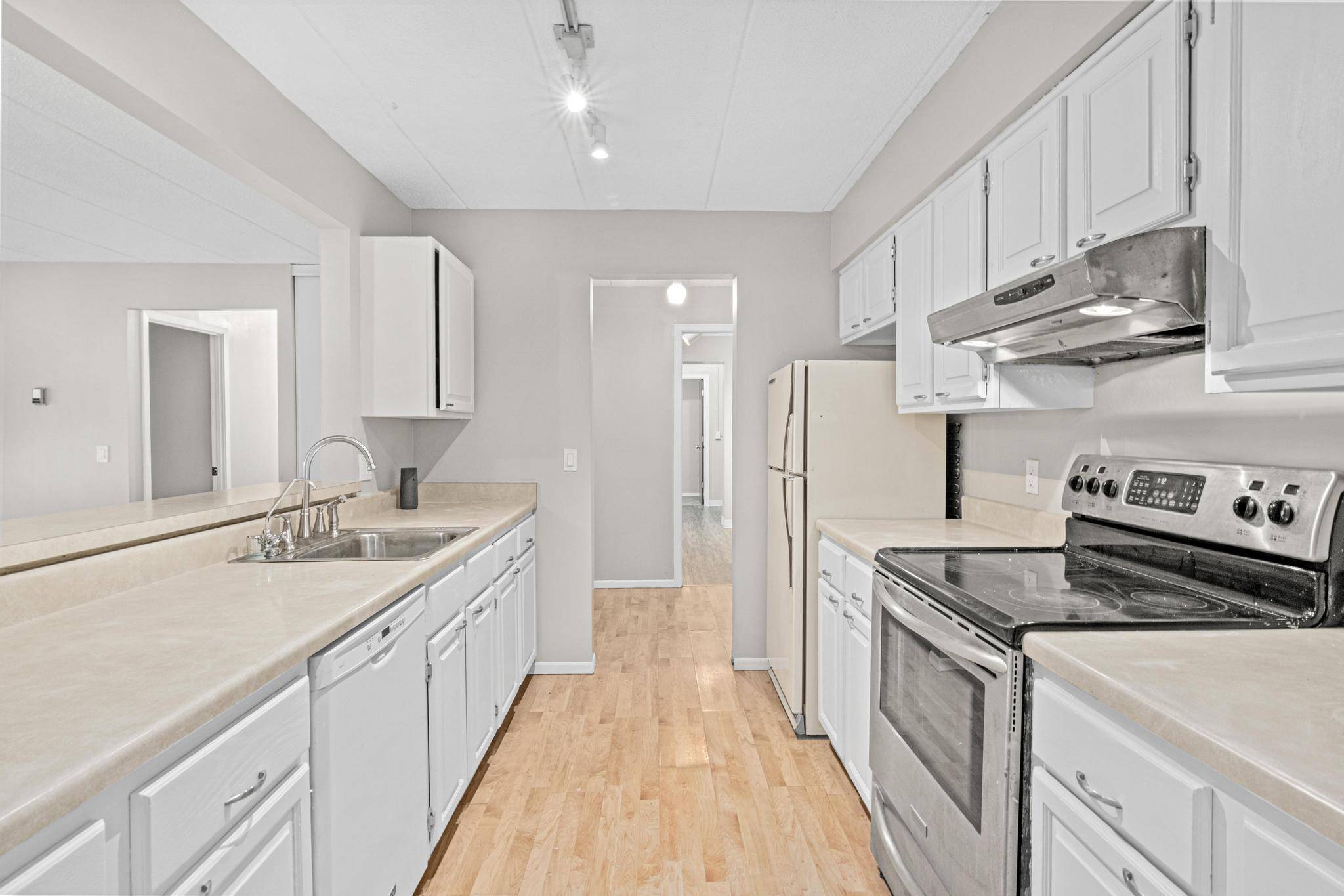 3320 Louisiana AVE S #112, Saint Louis Park, MN 55426