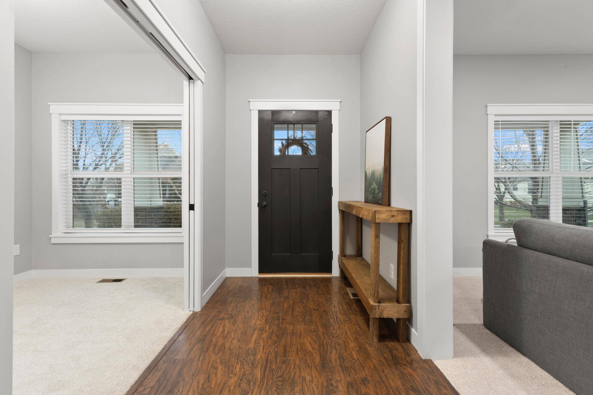 15563 Duck Trail LN, Apple Valley, MN 55124