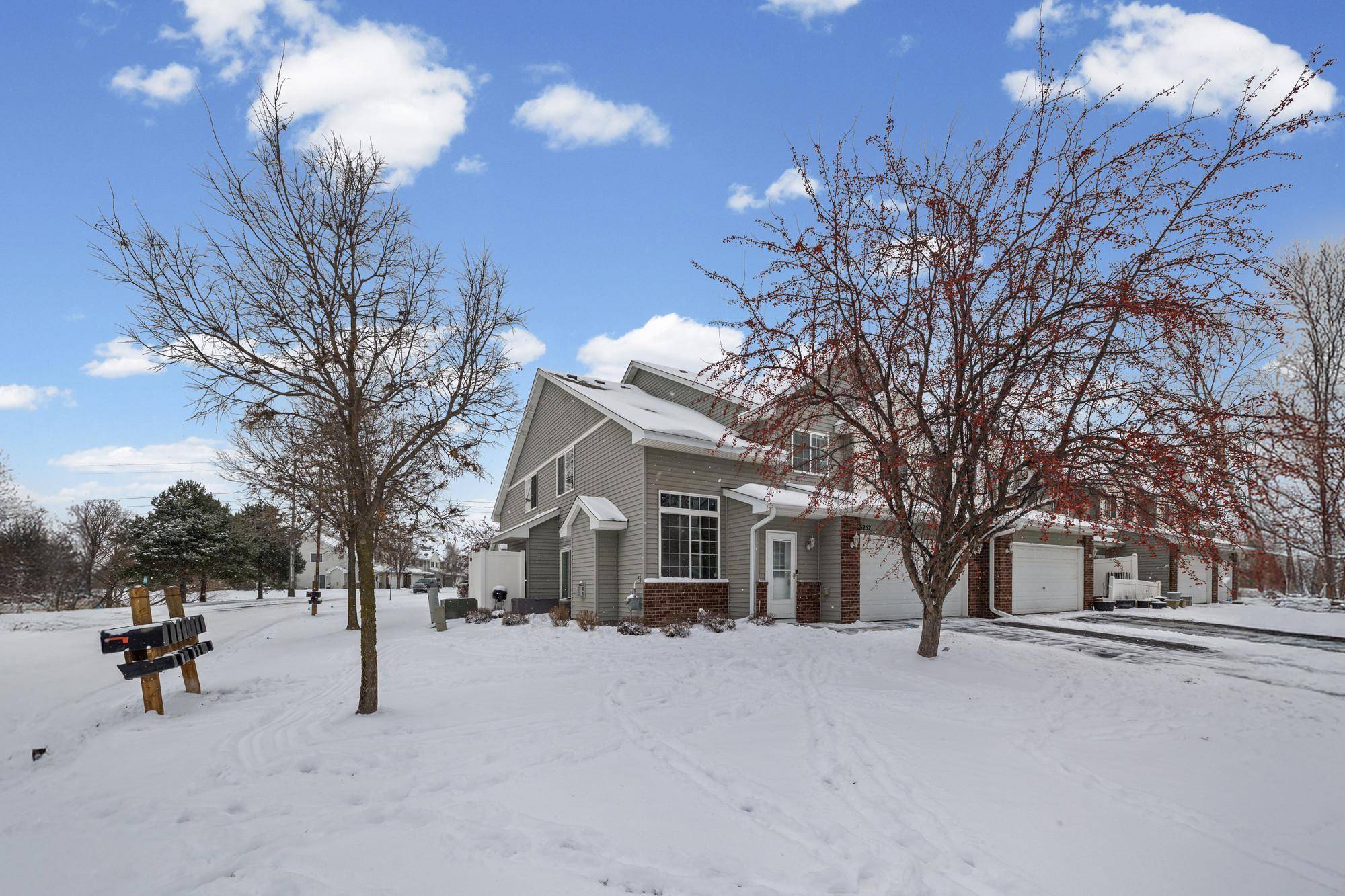 6252 Maclynn AVE NE, Albertville, MN 55301