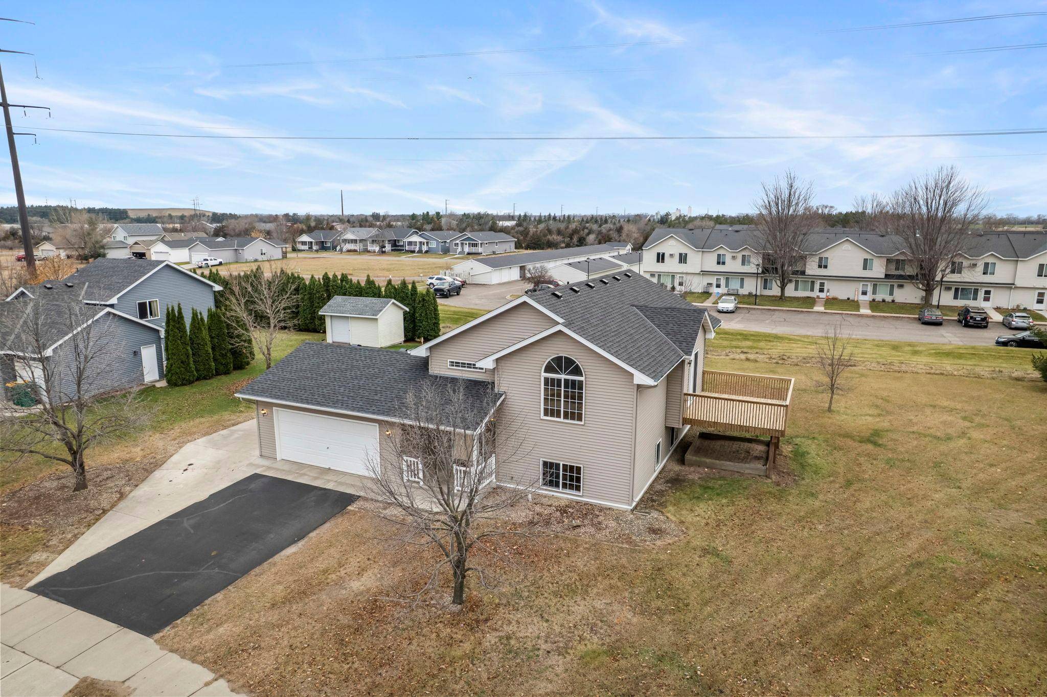 11242 Laura CIR, Becker, MN 55308