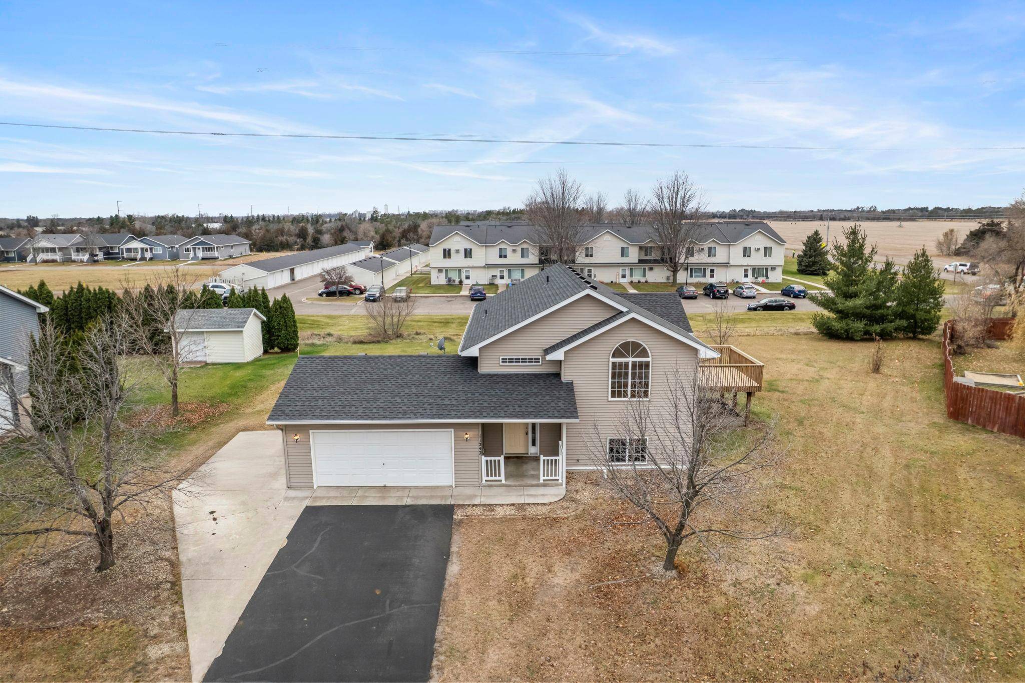11242 Laura CIR, Becker, MN 55308