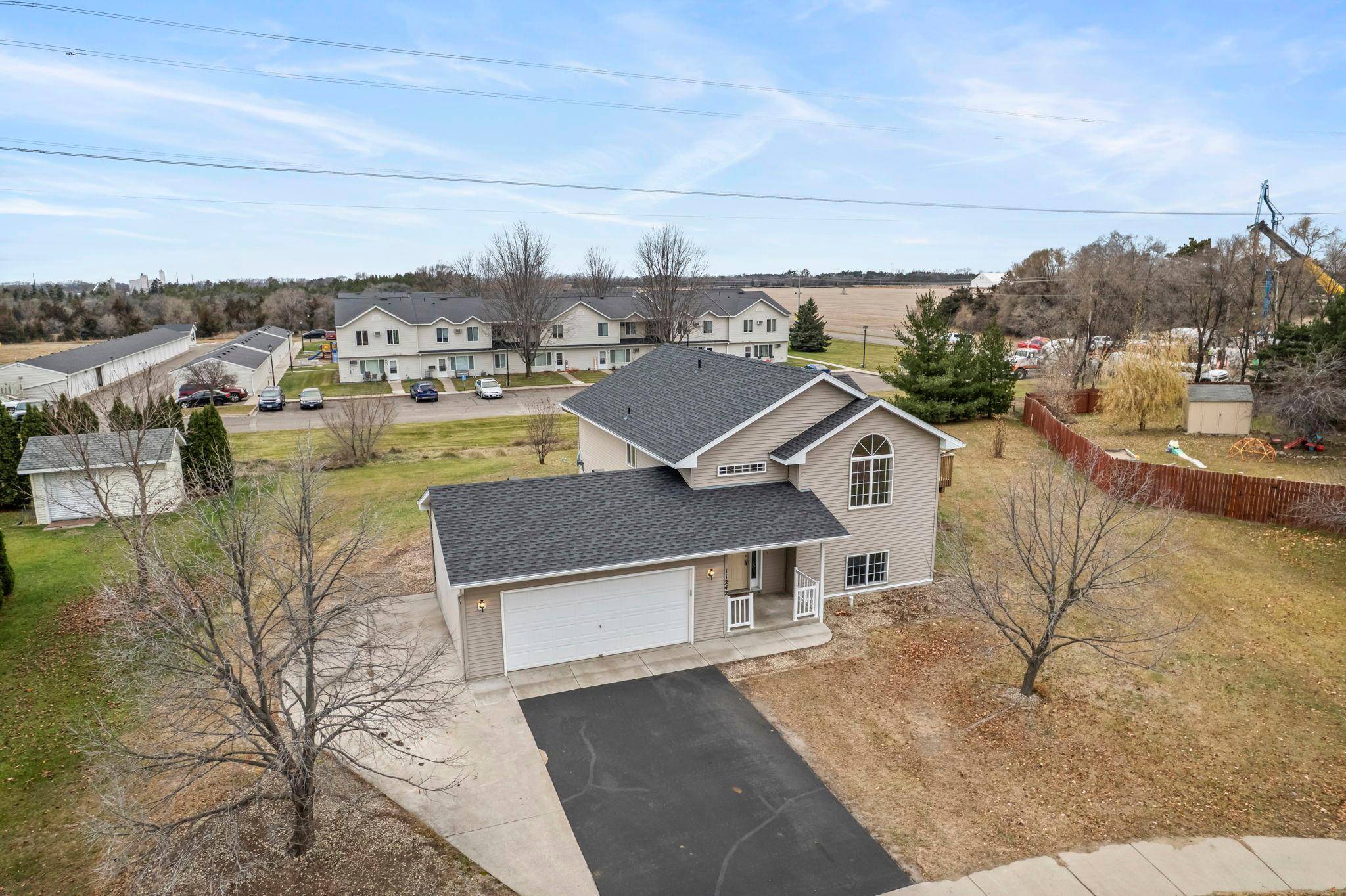 11242 Laura CIR, Becker, MN 55308
