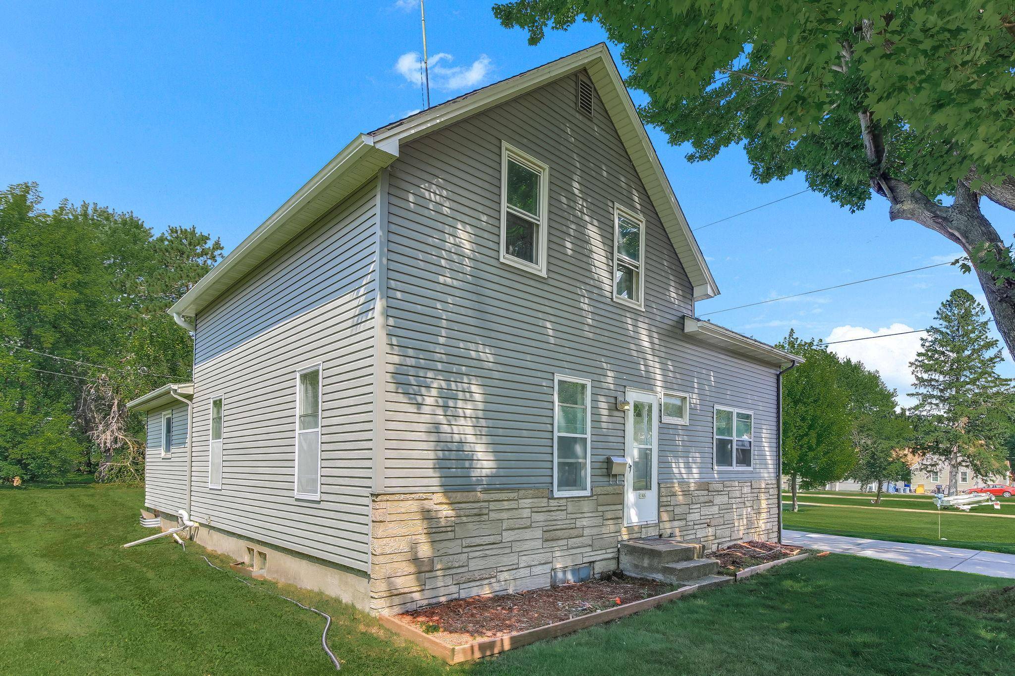 146 South ST W, Amery, WI 54001