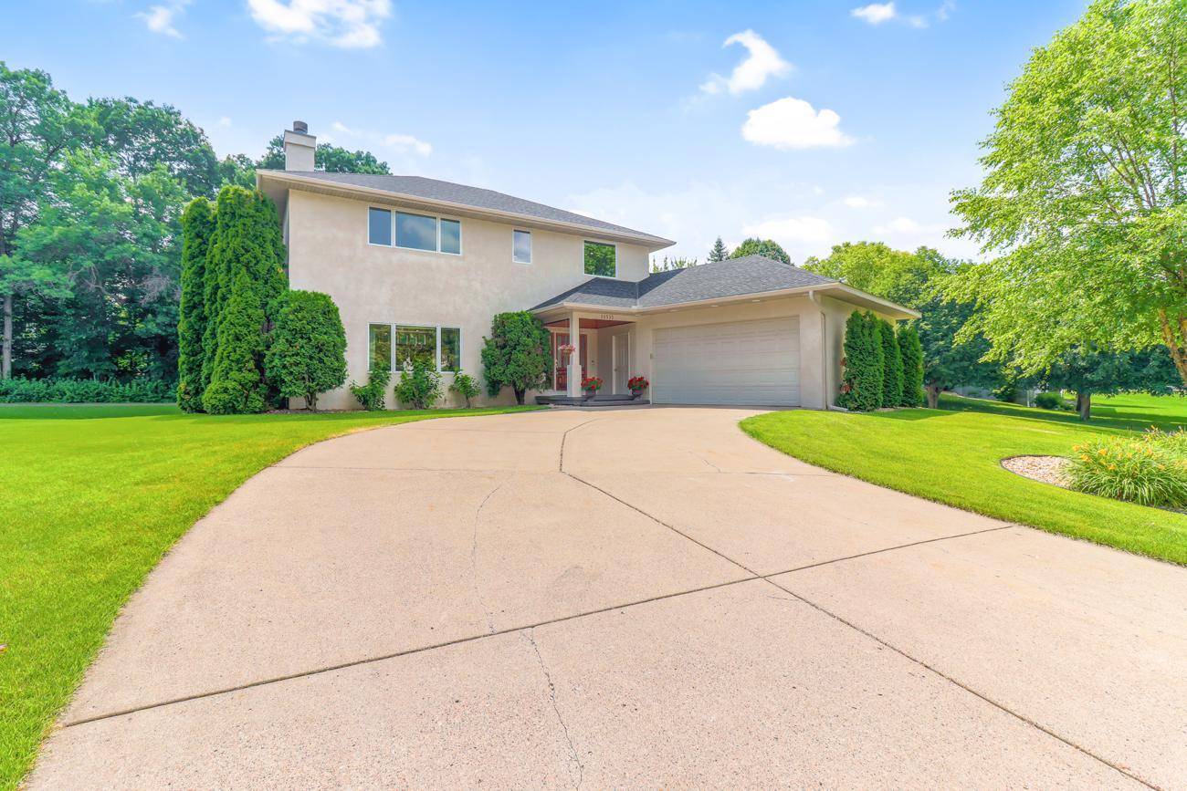 10535 Forestview CIR N, Champlin, MN 55316