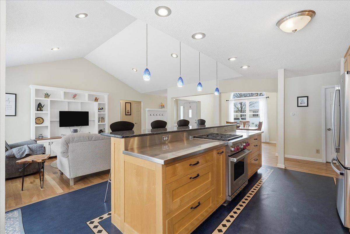 1550 Dutch Heritage LN, Baldwin, WI 54002