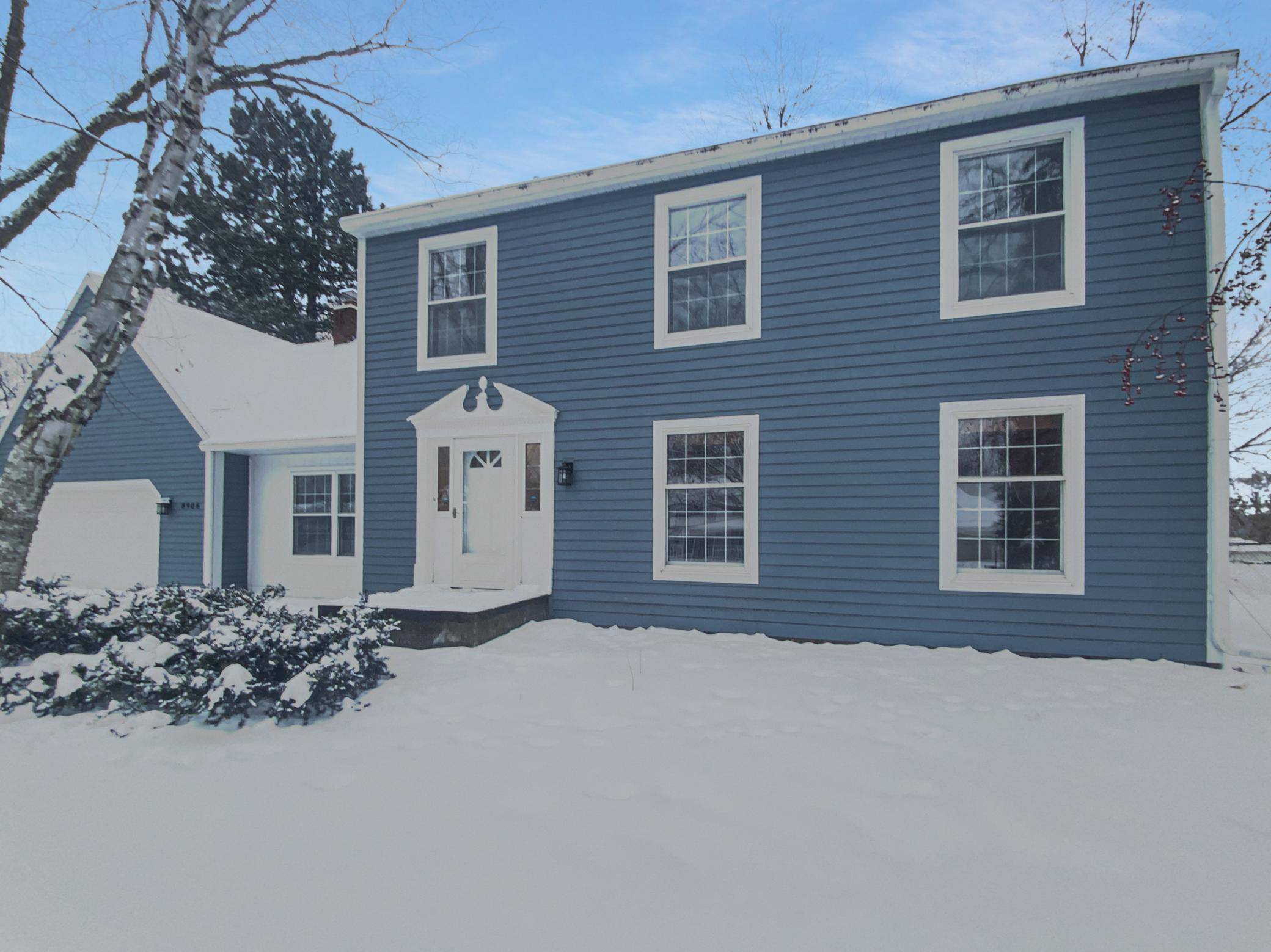 8906 138th Street CT, Apple Valley, MN 55124