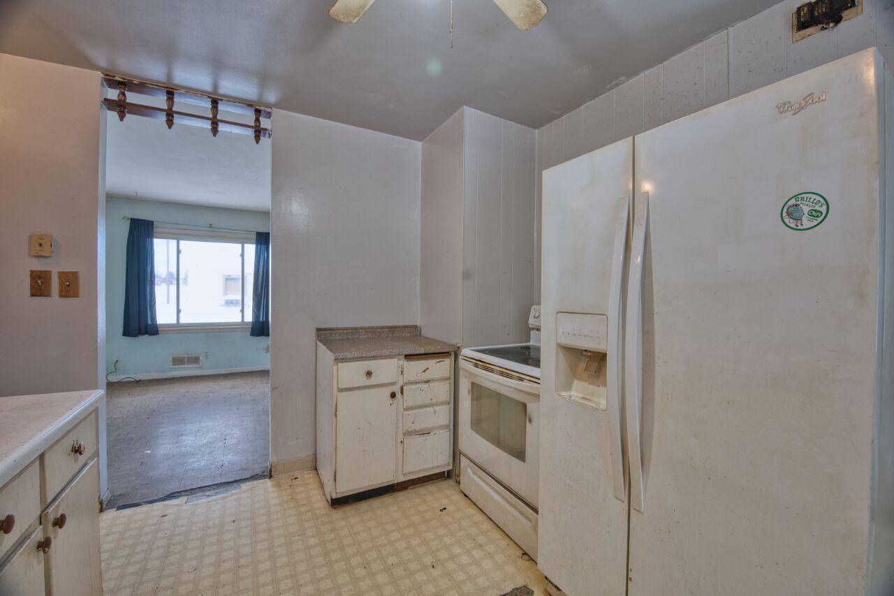 15 E 3rd AVE S, Aurora, MN 55705