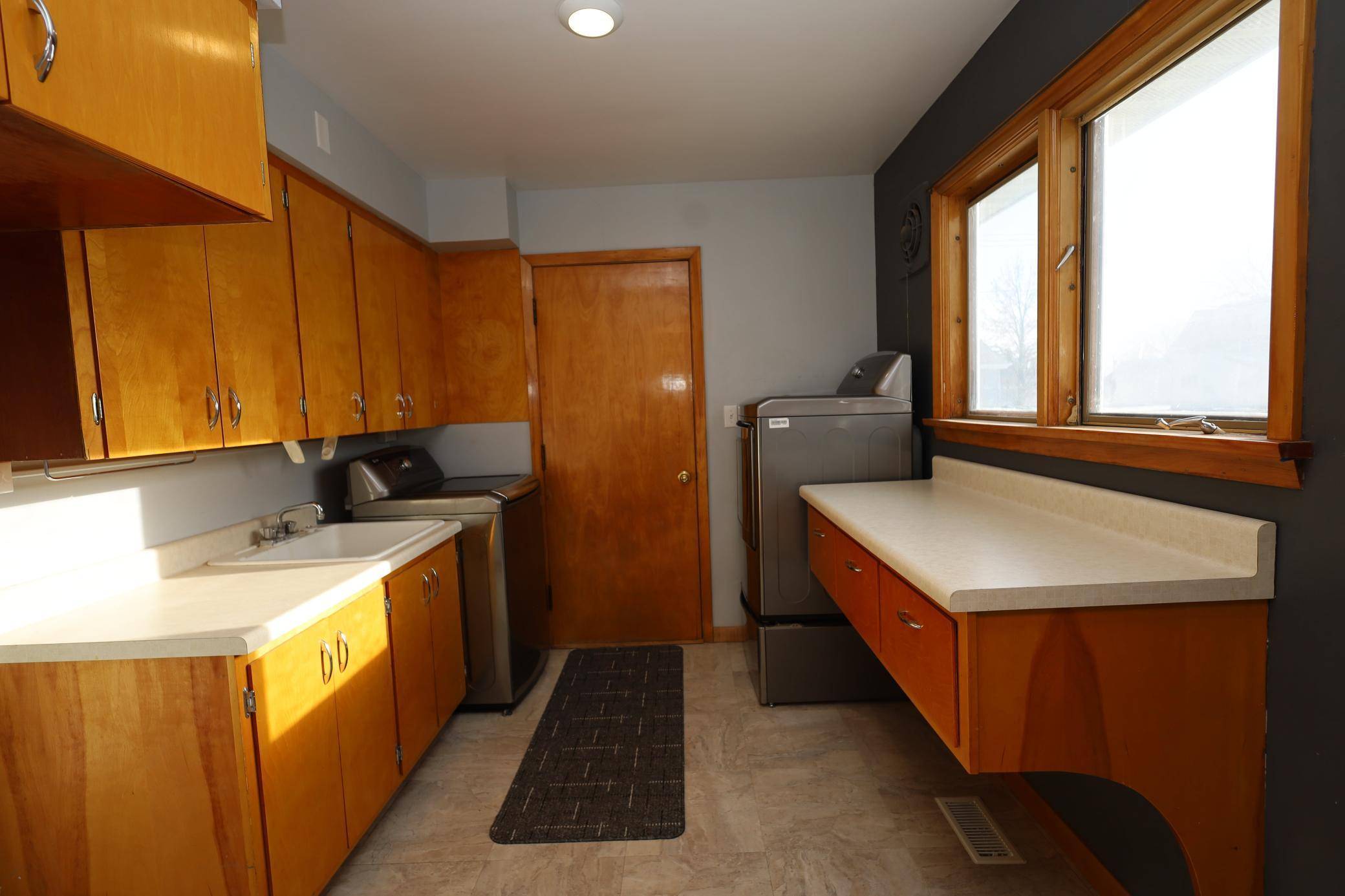 320 Daisy AVE, Buxton, ND 58218