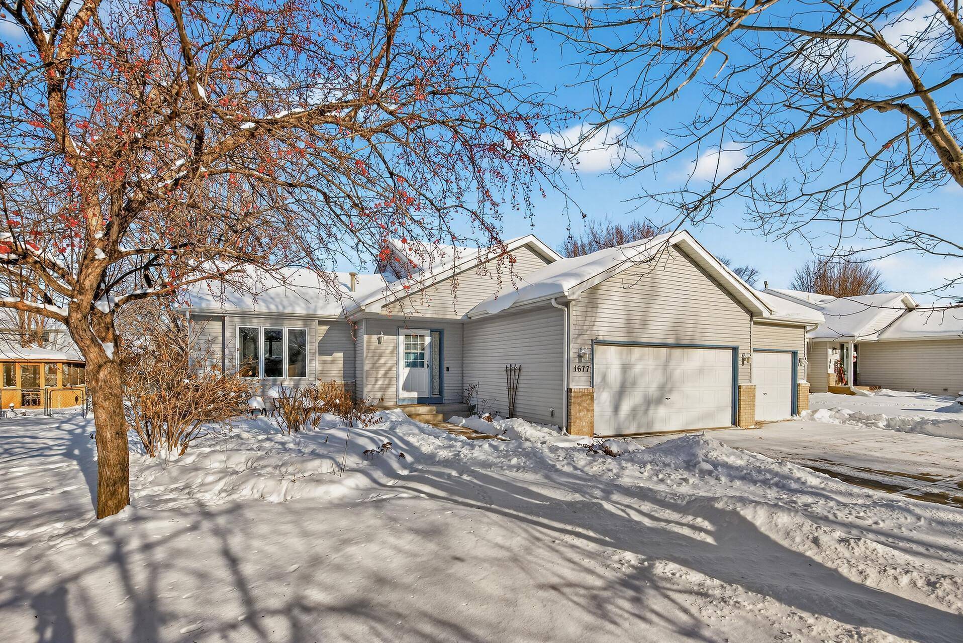 1677 124th AVE NE, Blaine, MN 55449