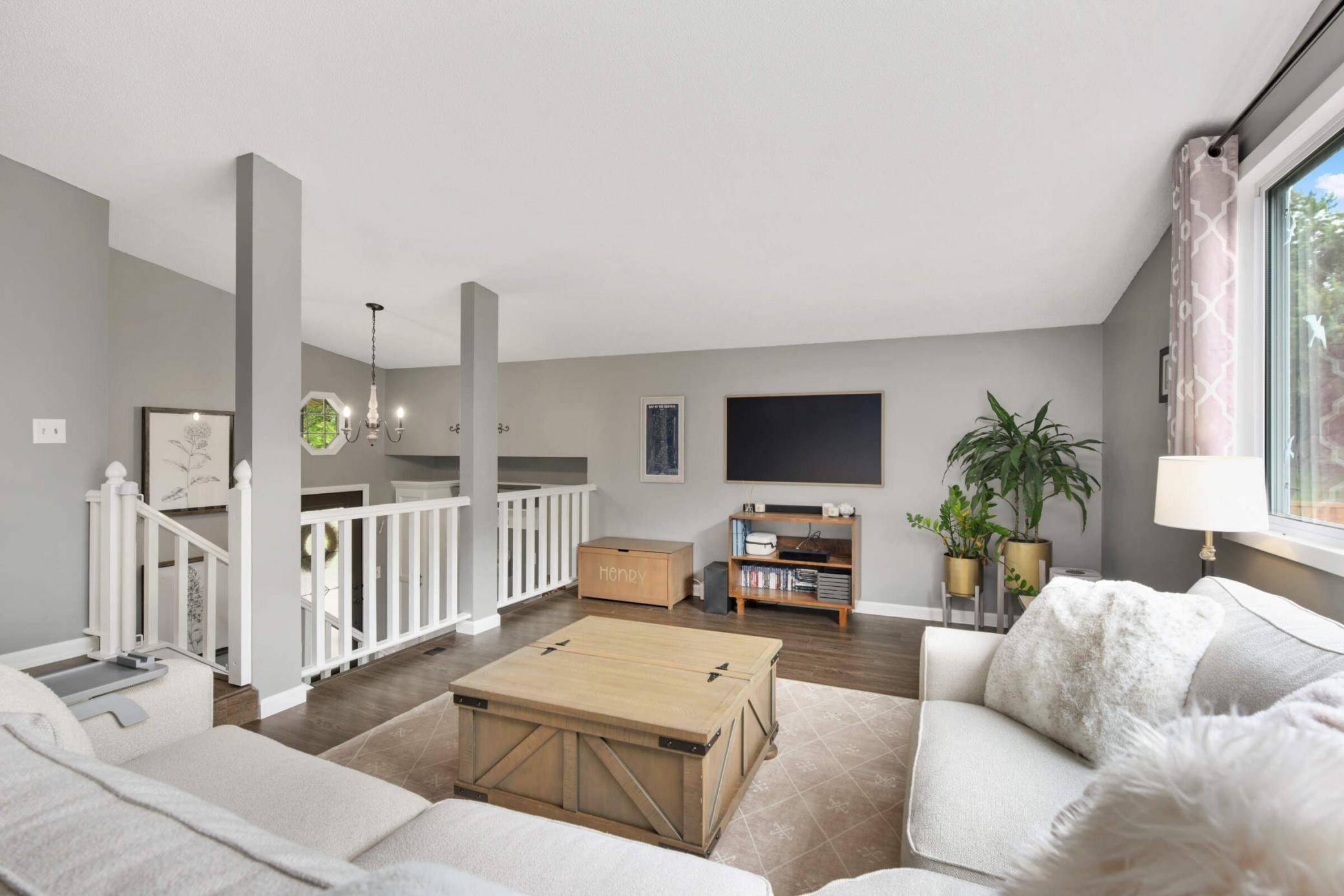 8920 Darnel RD, Eden Prairie, MN 55347