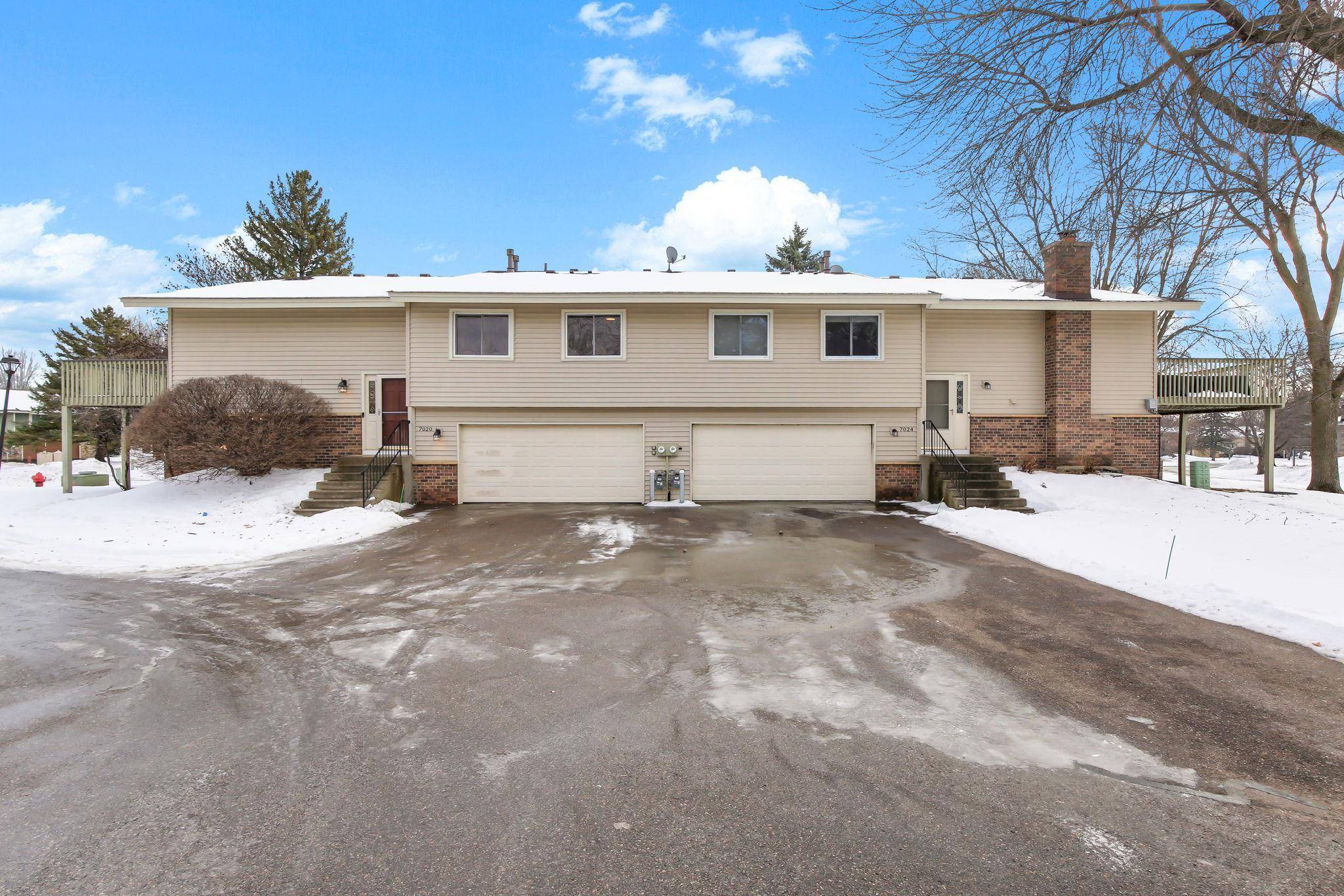 7020 Pima LN, Chanhassen, MN 55317