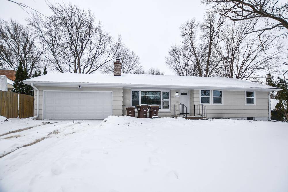 3709 W 102nd ST, Bloomington, MN 55431