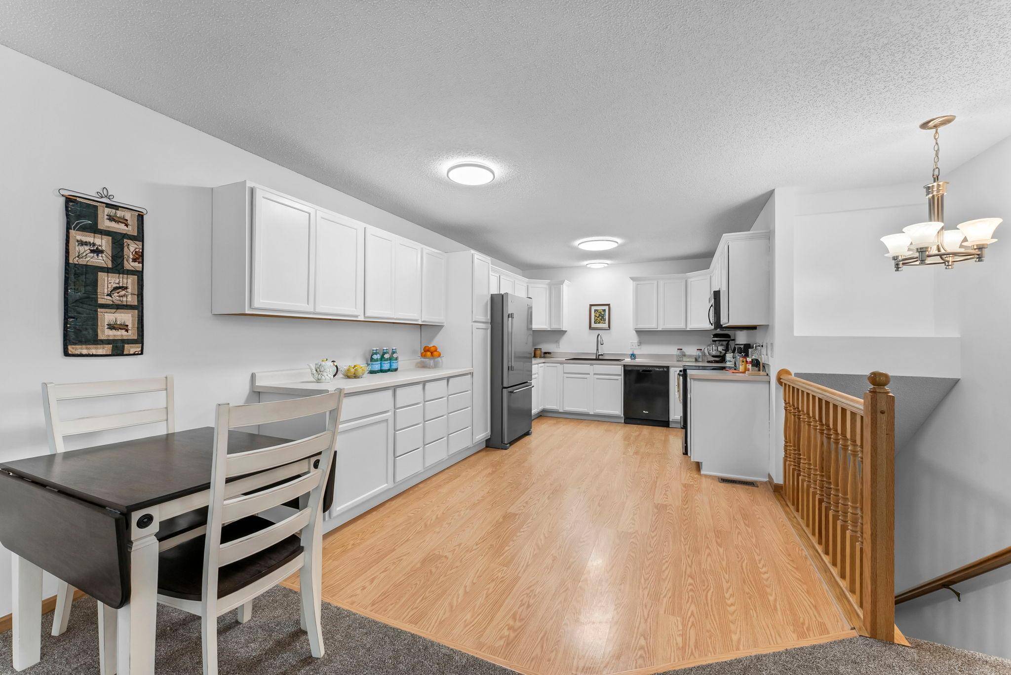 814 Ivy Ridge LN, Buffalo, MN 55313