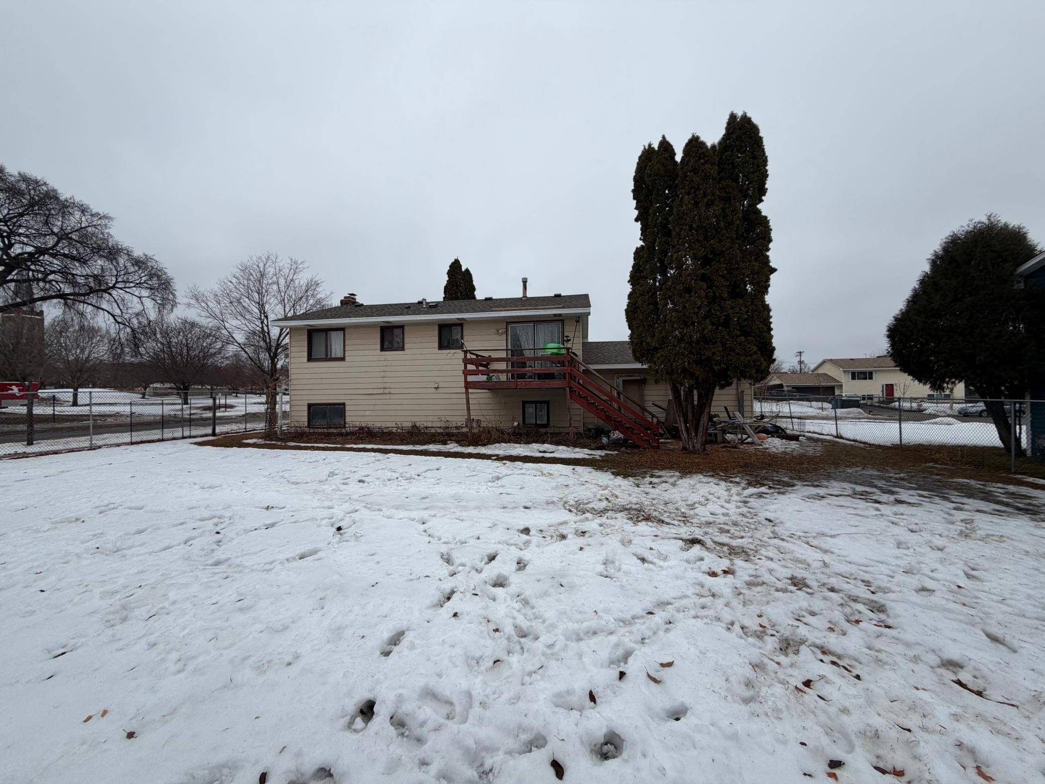 719 Givens LN, Minneapolis, MN 55411