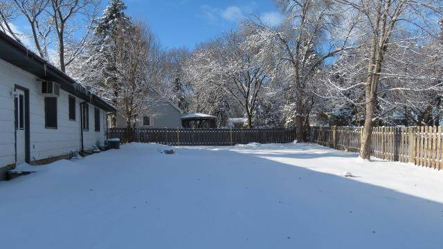 1900 Manor DR, Burnsville, MN 55337
