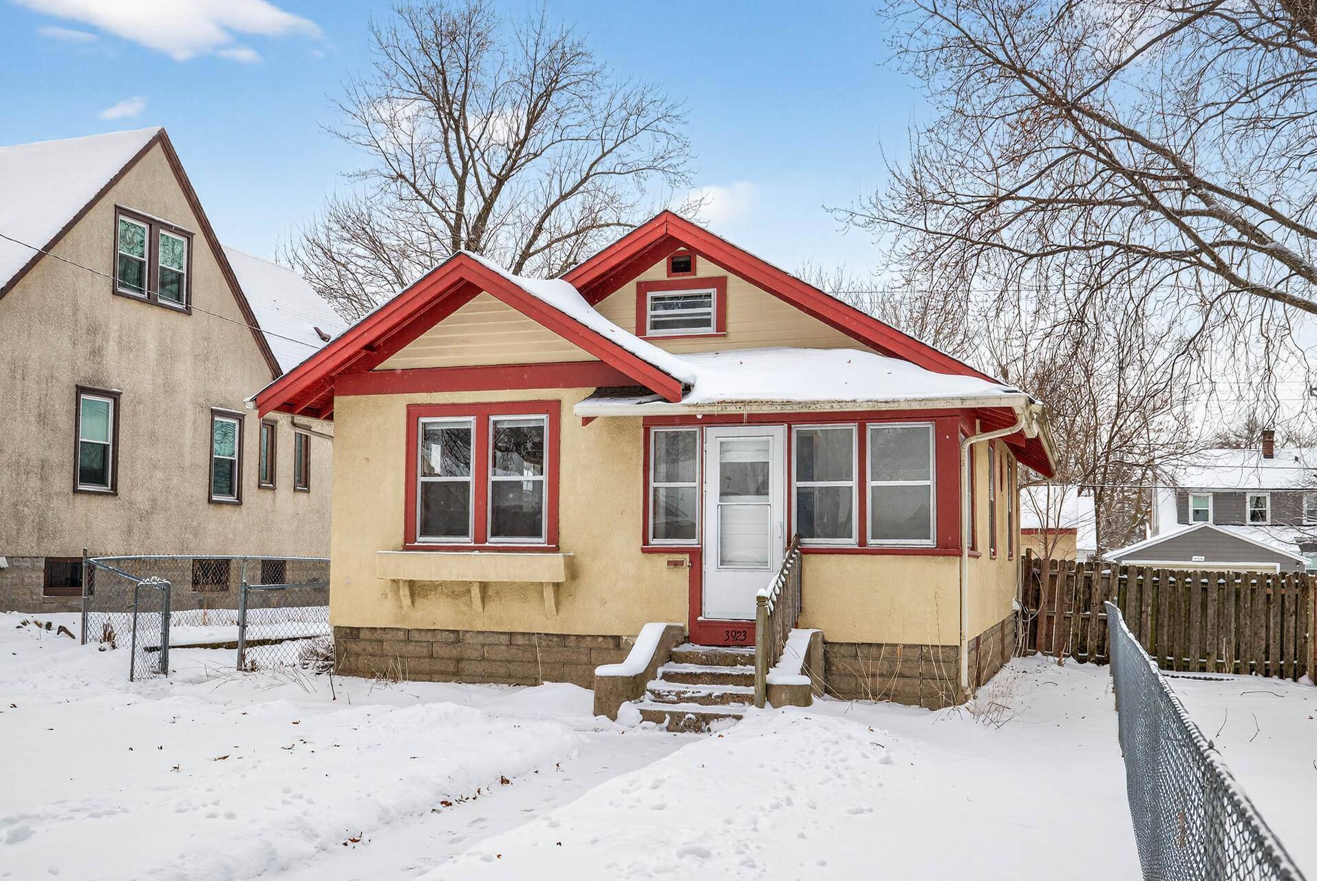 3923 Russell AVE N, Minneapolis, MN 55412
