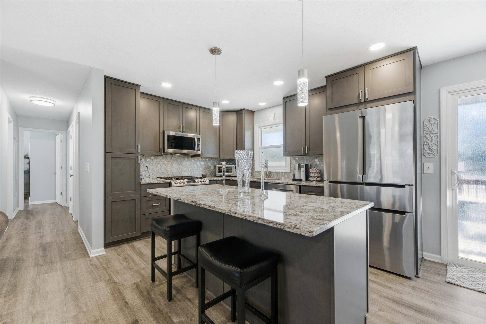 6424 Zealand AVE N, Brooklyn Park, MN 55428