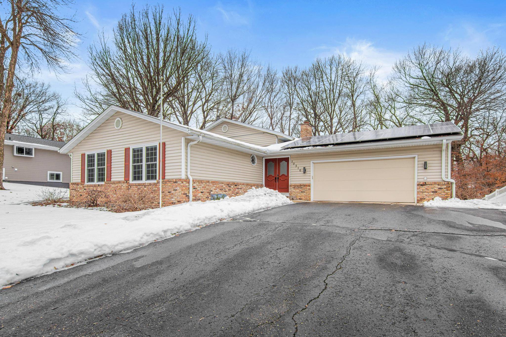 10316 Nesbitt AVE S, Bloomington, MN 55437