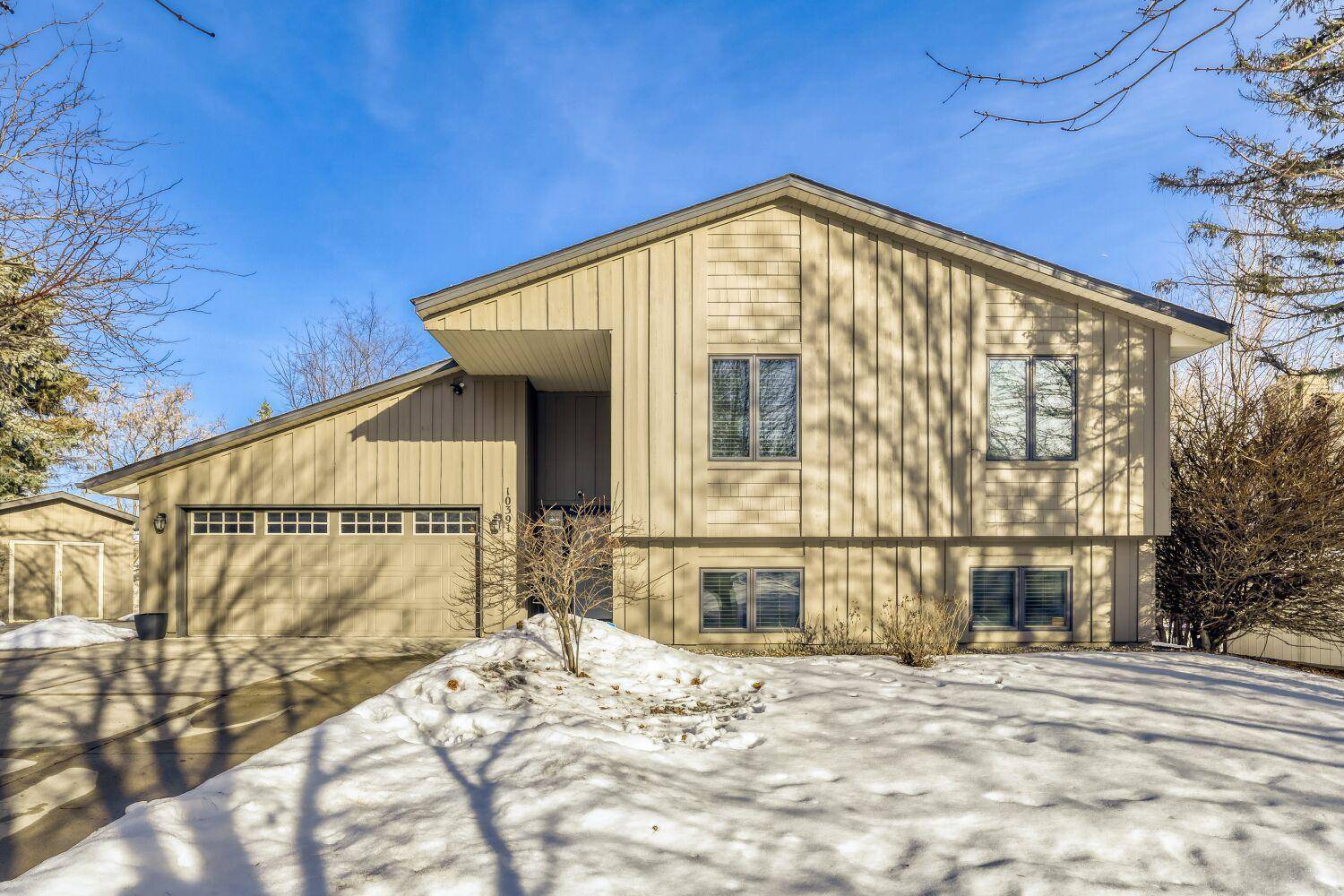 10391 Greyfield CT, Eden Prairie, MN 55347