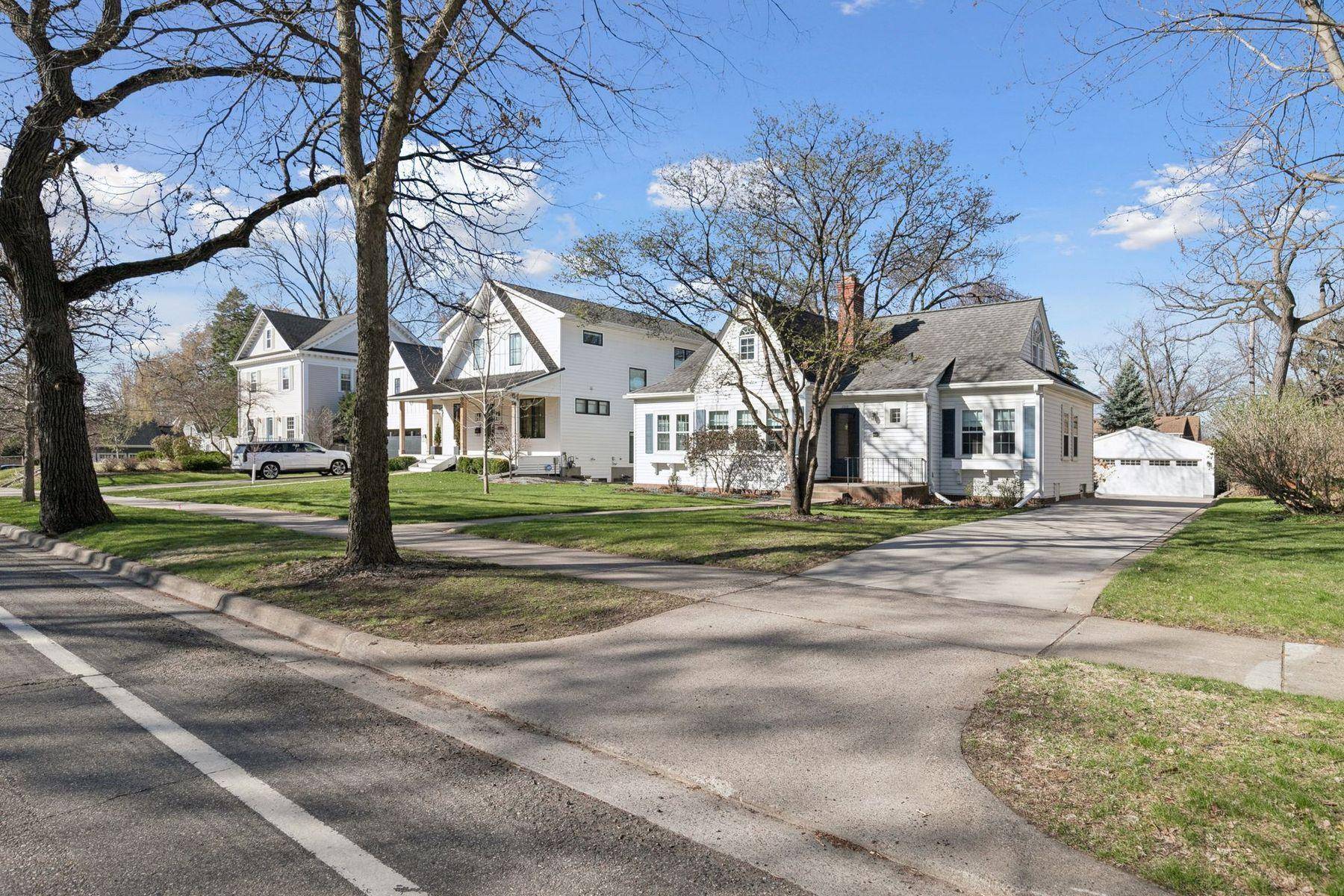 4380 Wooddale AVE, Saint Louis Park, MN 55424