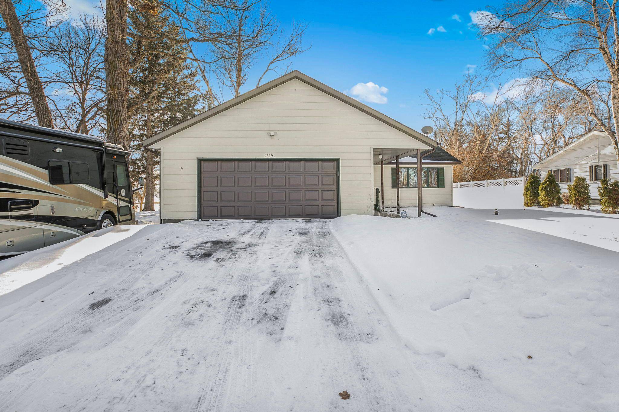 17591 Upper Spunk Lake RD, Avon, MN 56310