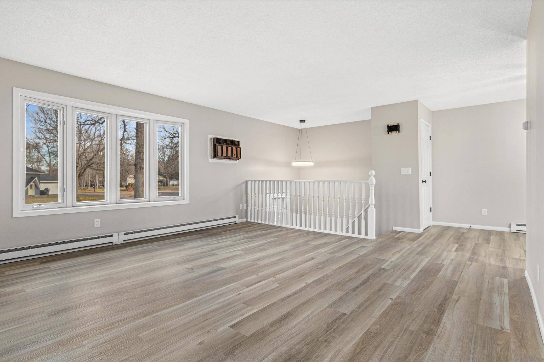 35 Knollwood ST W, Annandale, MN 55302