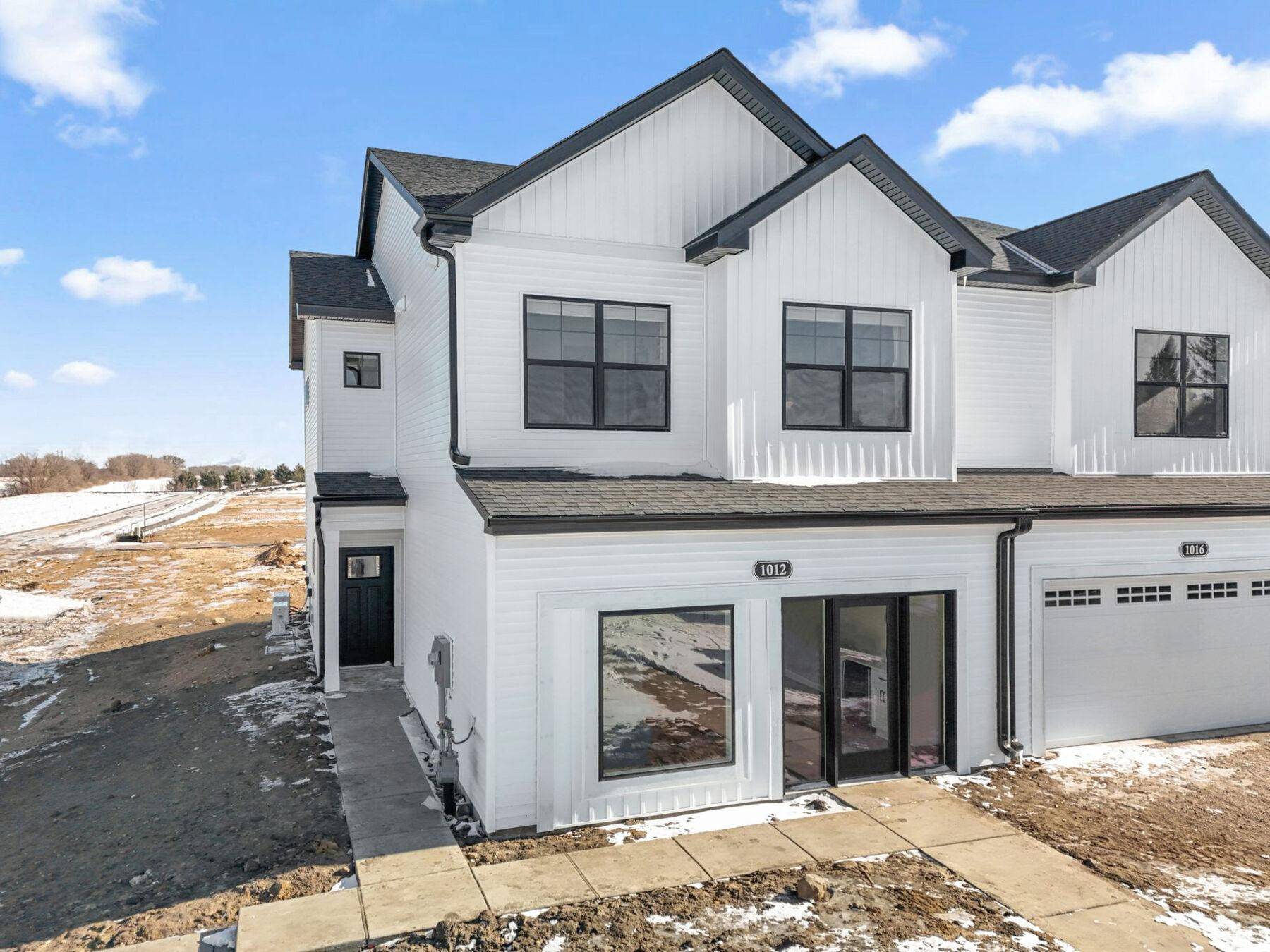 1023 130th CT E, Rosemount, MN 55068