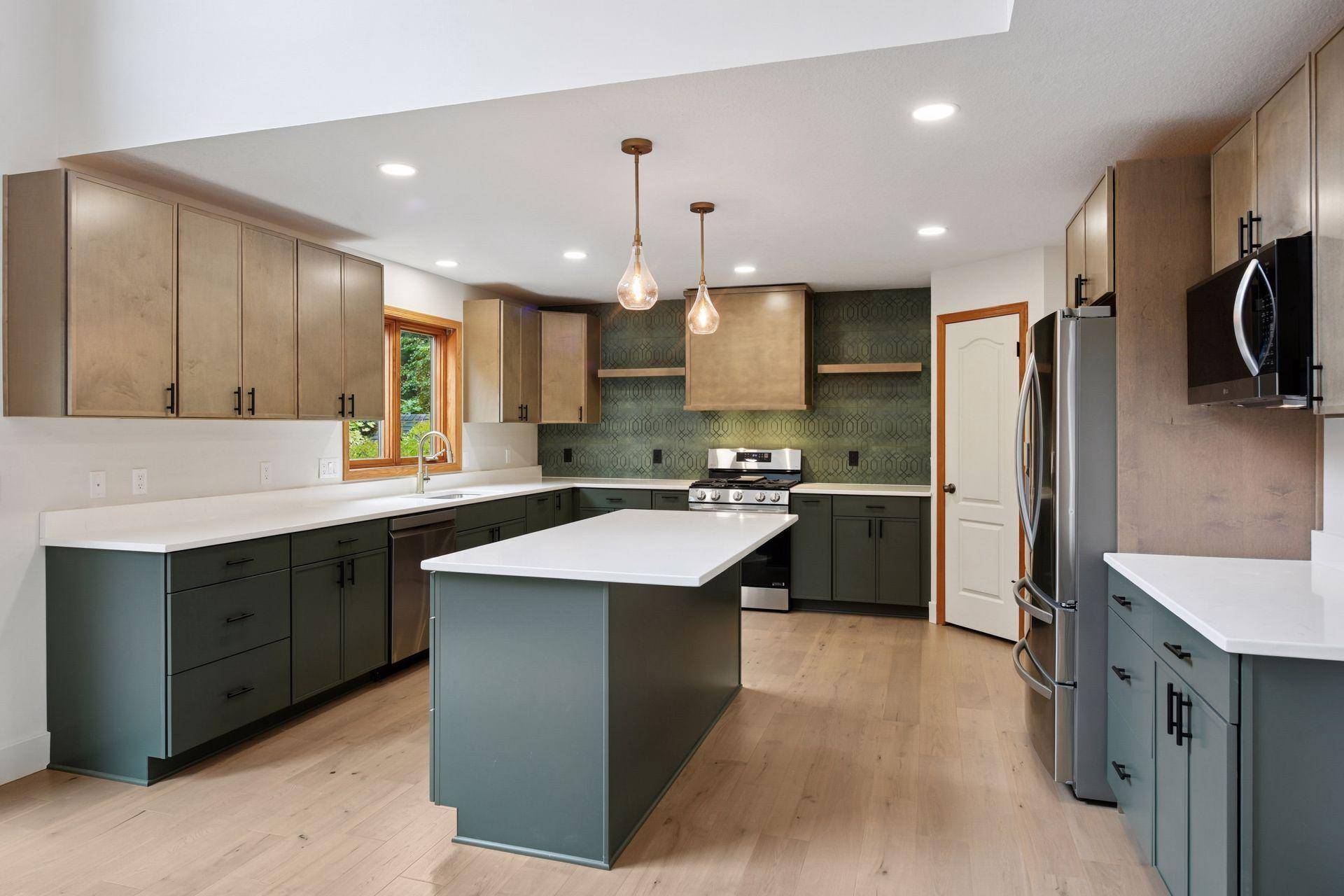 639 Carver Bluffs Pkwy, Carver, MN 55315