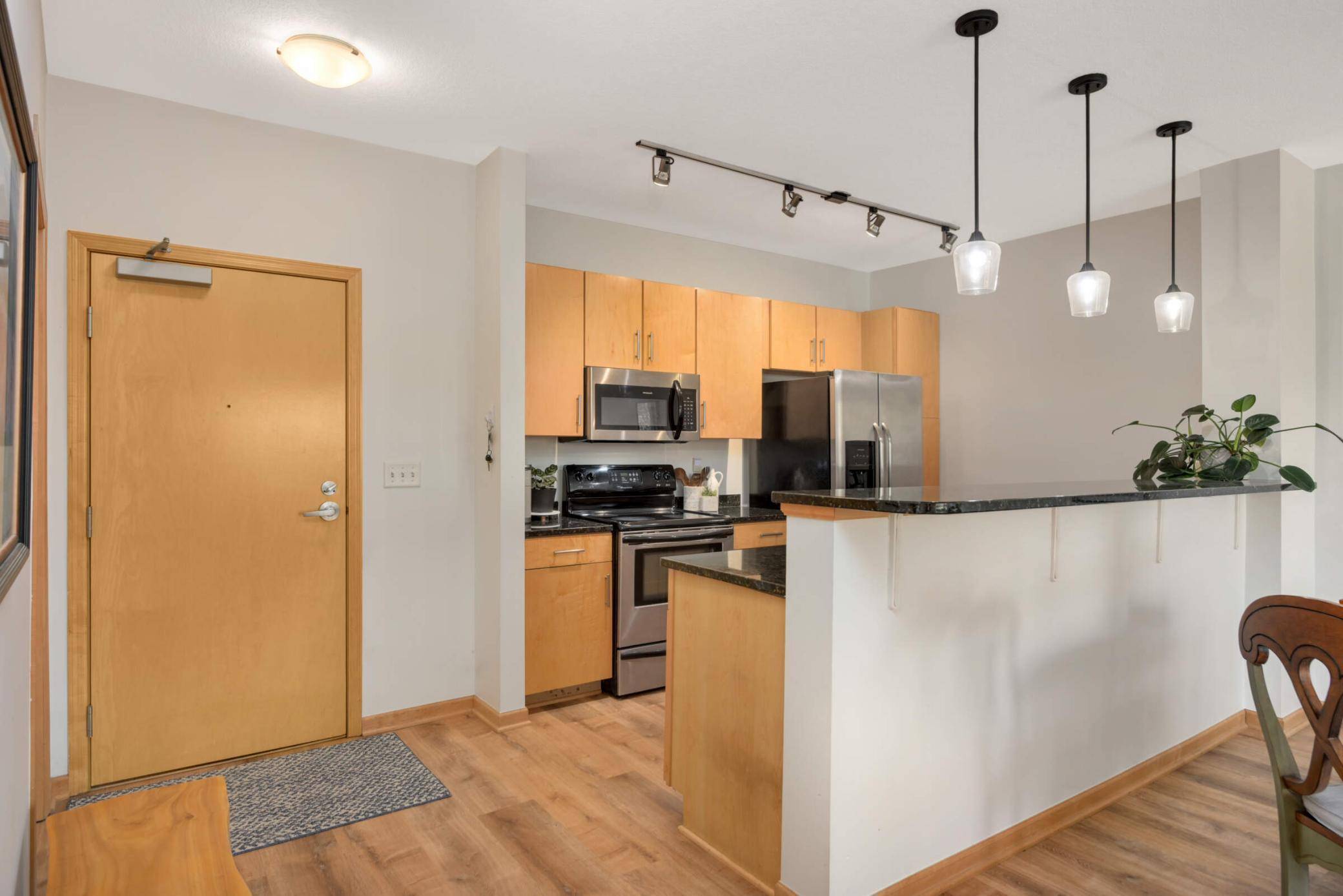 7601 Aldrich AVE S #113, Richfield, MN 55423