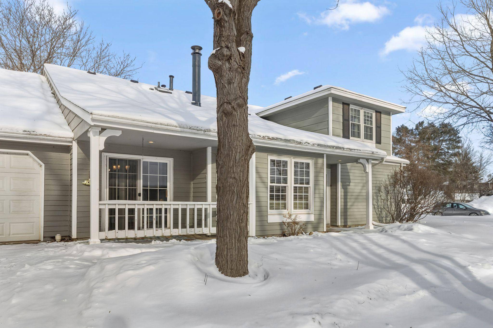 7842 Glenda CT, Apple Valley, MN 55124