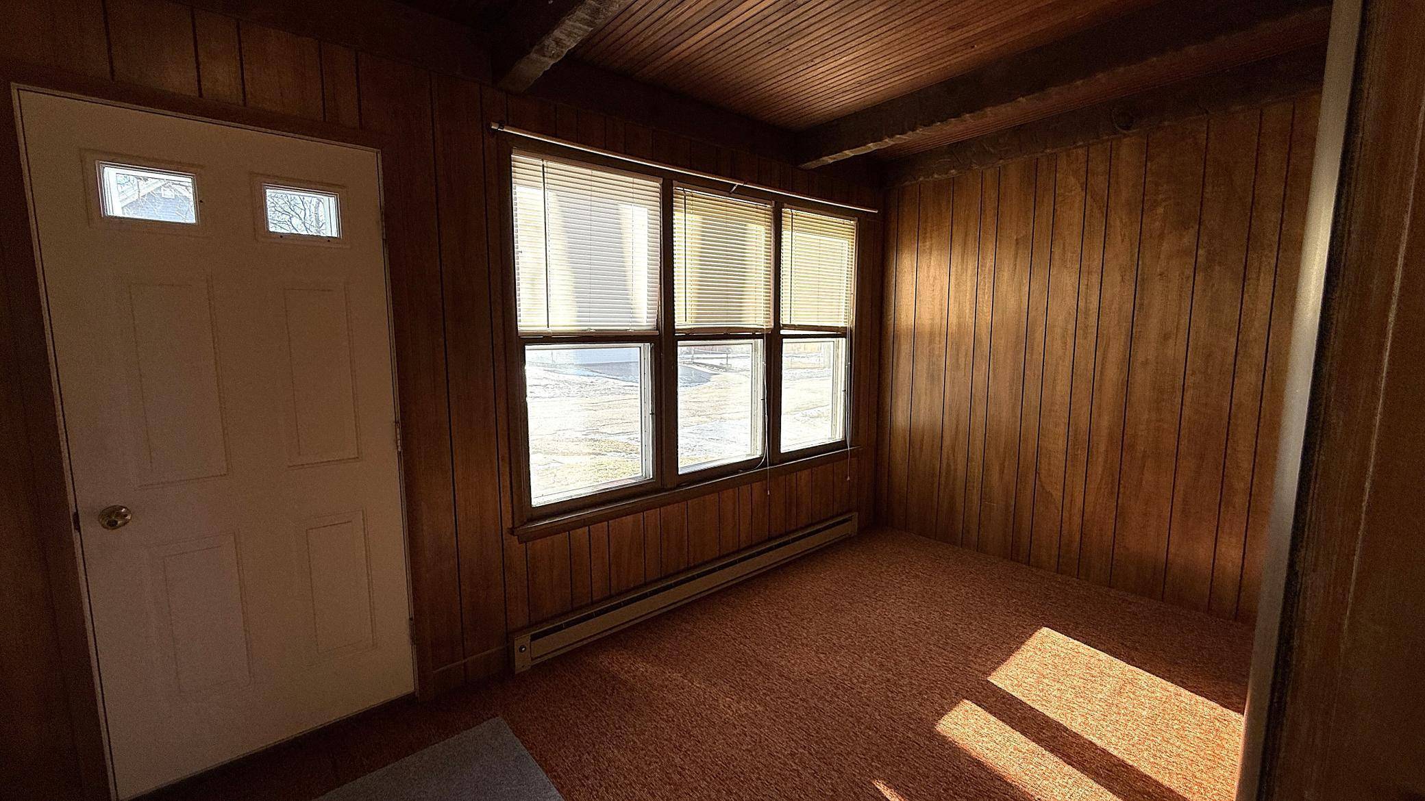 135 E Snelling AVE, Appleton, MN 56208