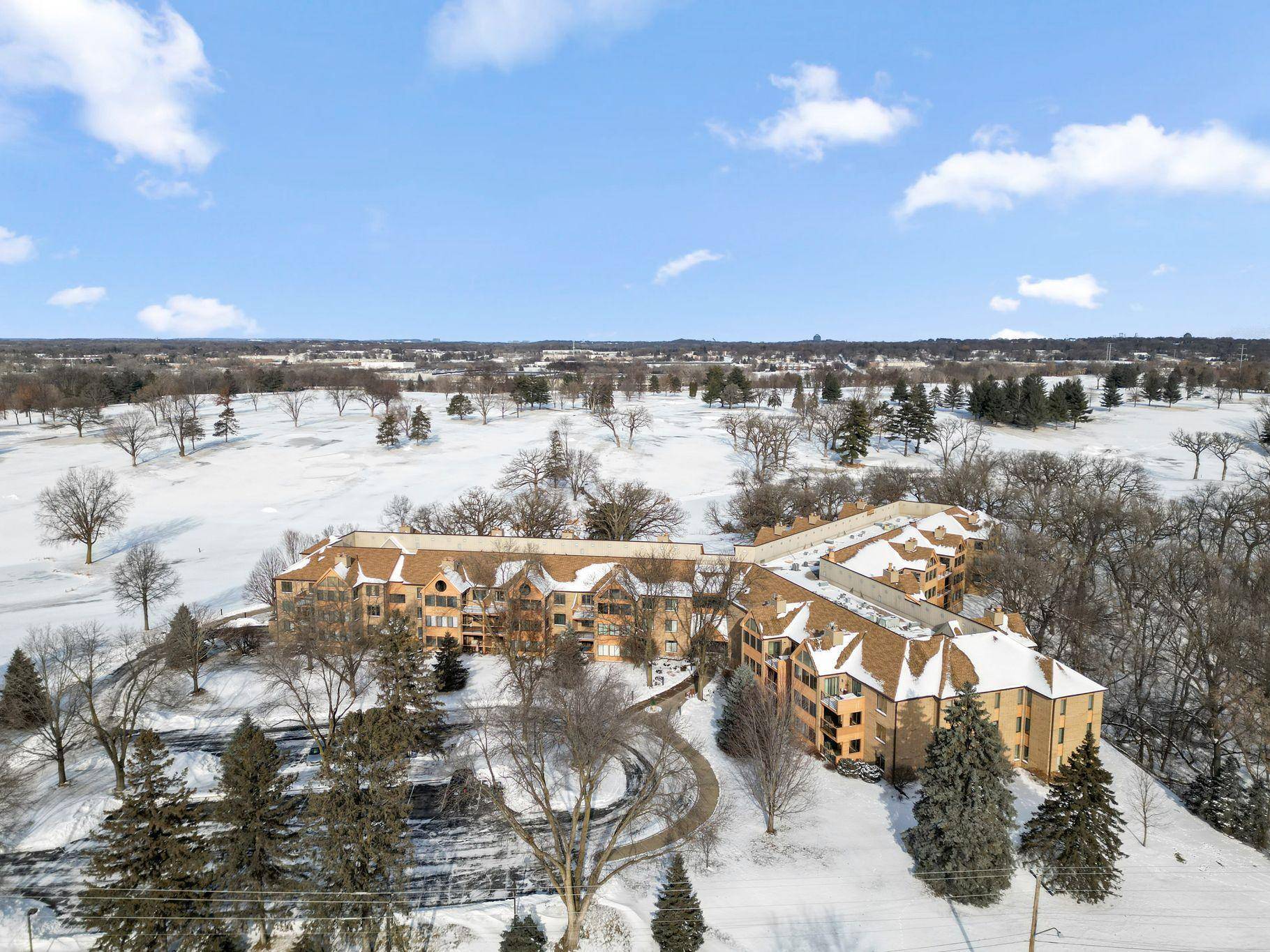 6100 Auto Club RD #211, Bloomington, MN 55438