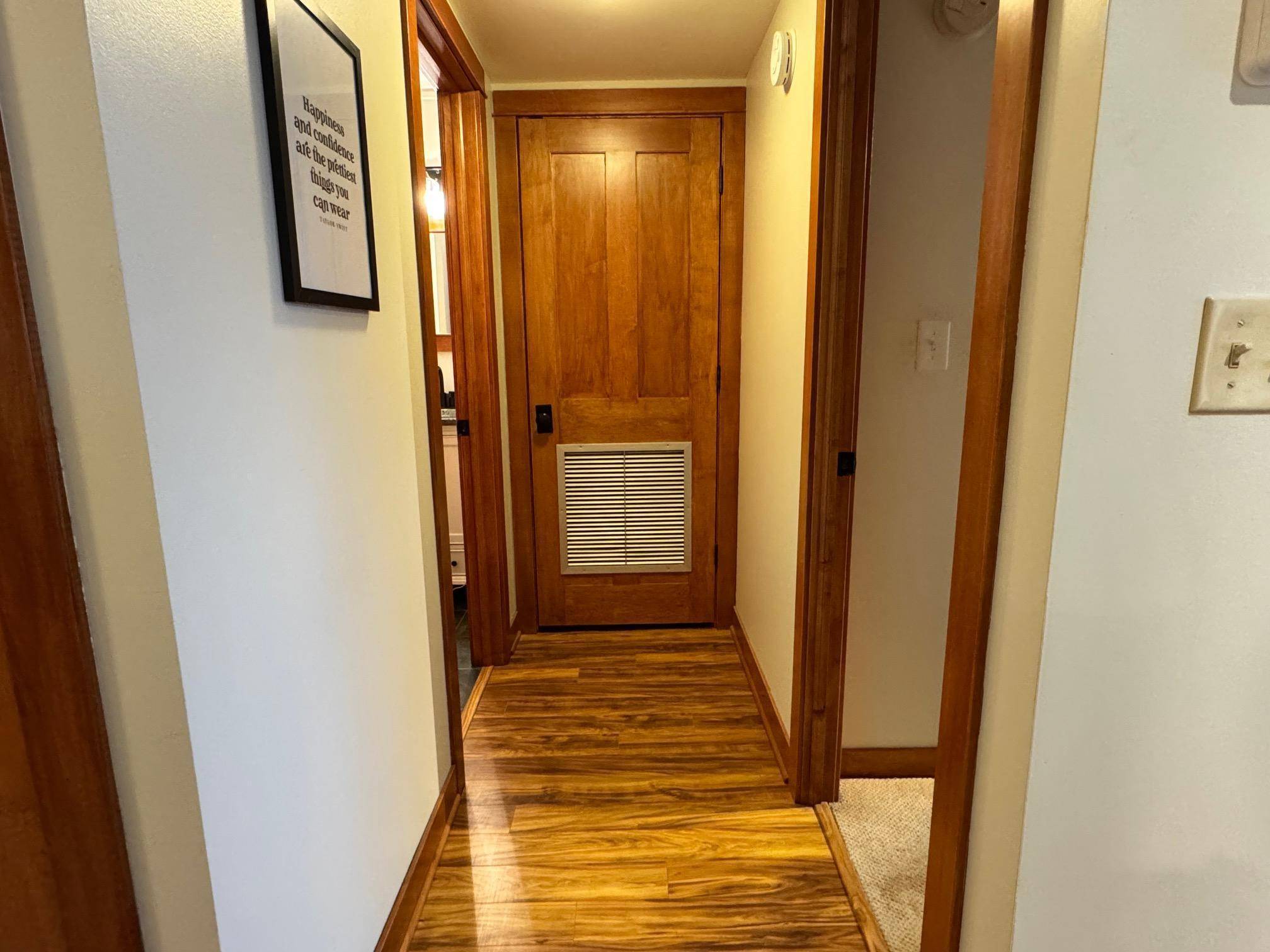 66 9th ST E #1913, Saint Paul, MN 55101