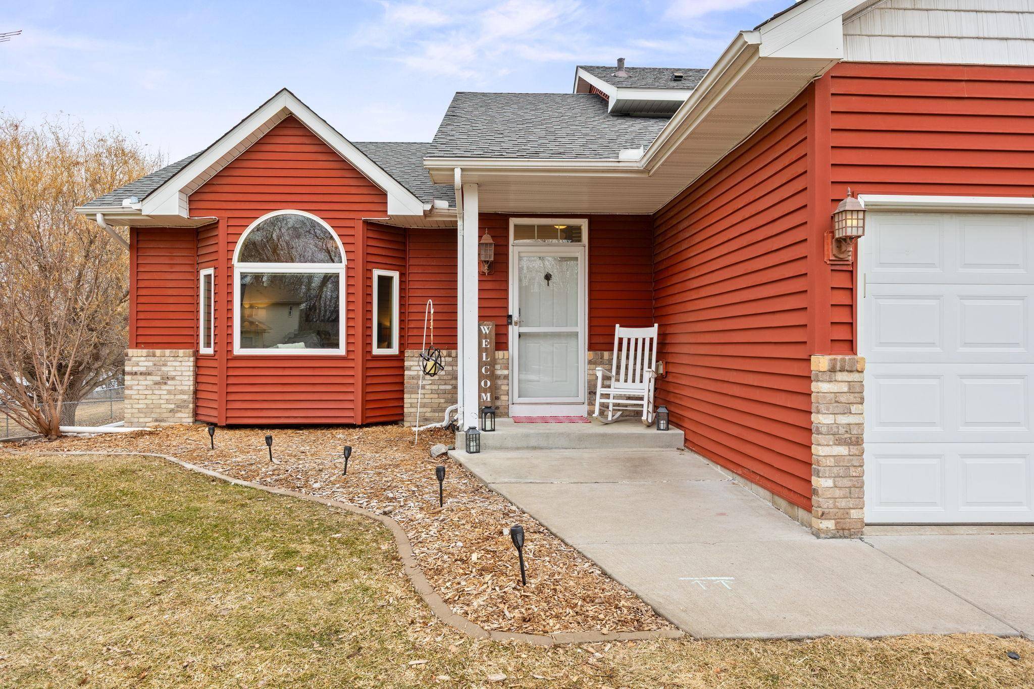 10242 49th ST NE, Albertville, MN 55301