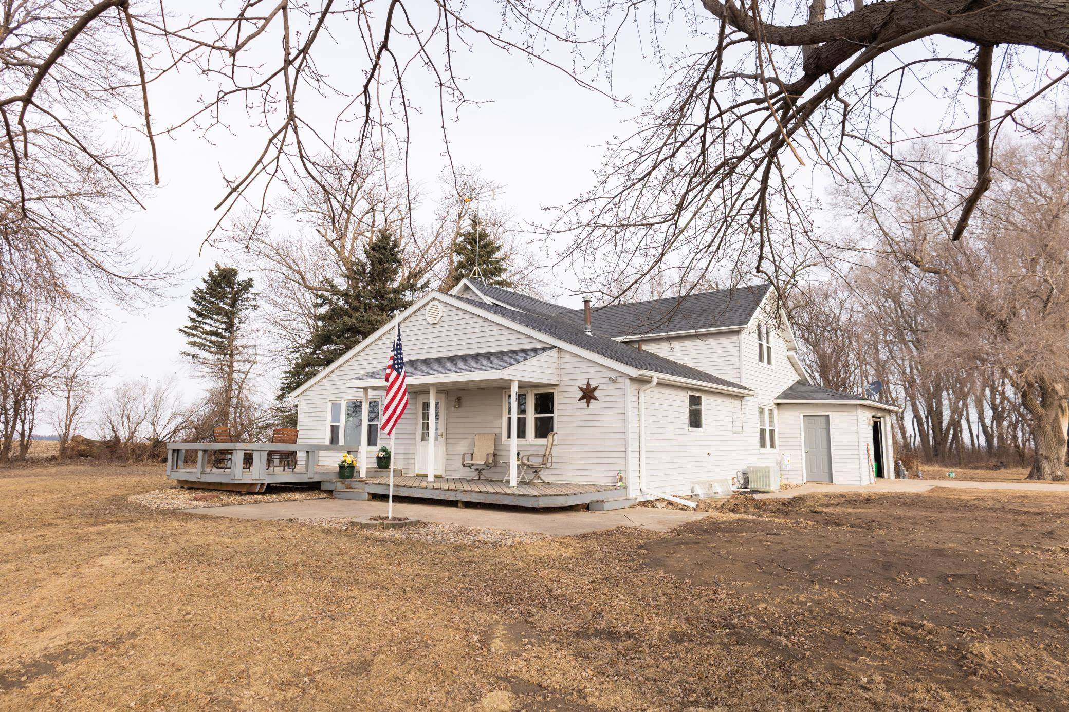 28048 310th ST, Bigelow, MN 56117
