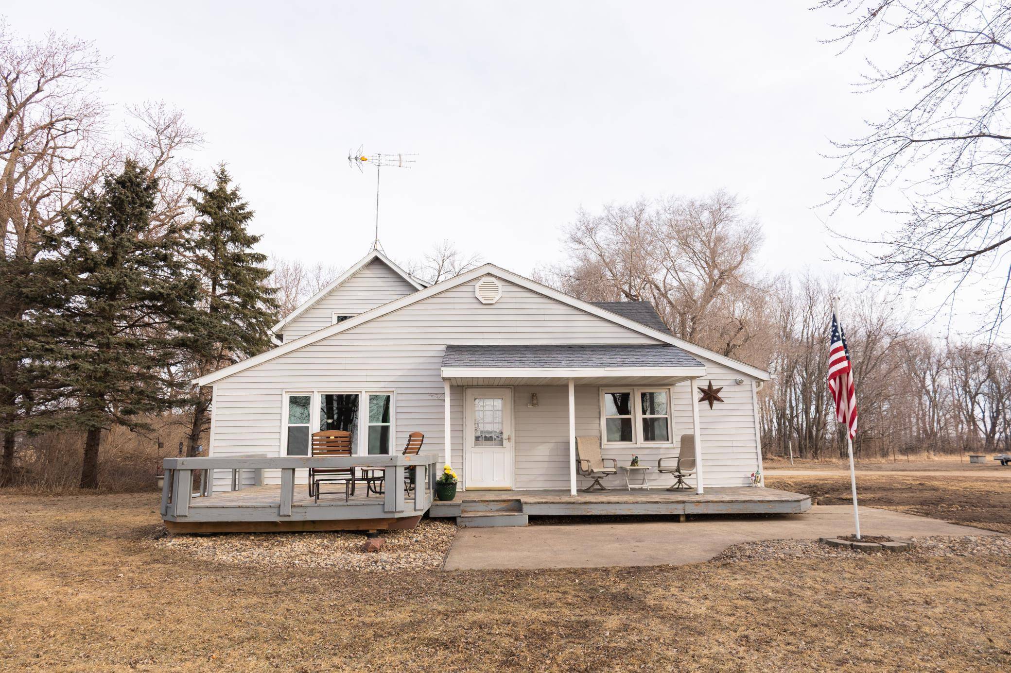 28048 310th ST, Bigelow, MN 56117
