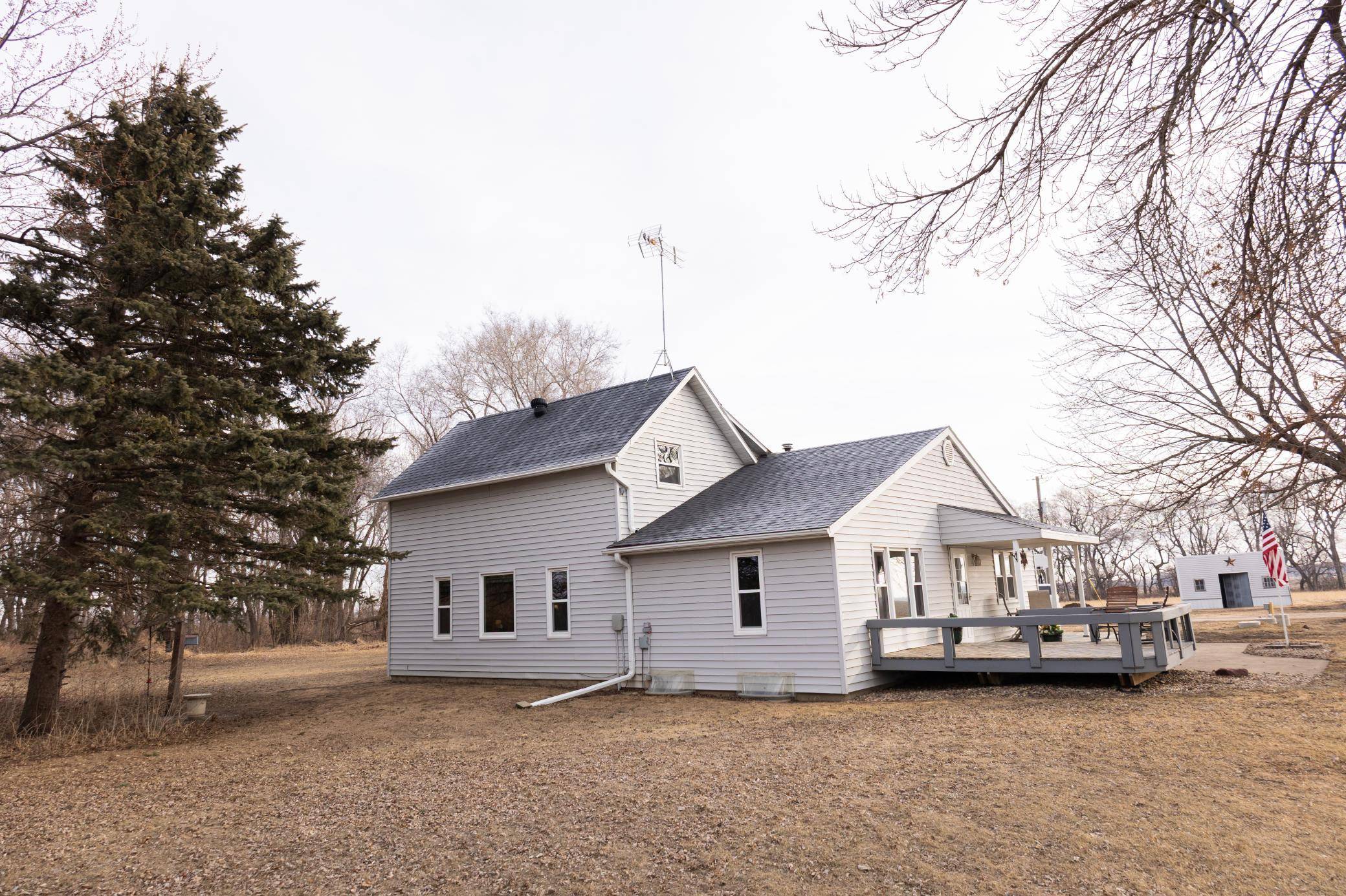 28048 310th ST, Bigelow, MN 56117