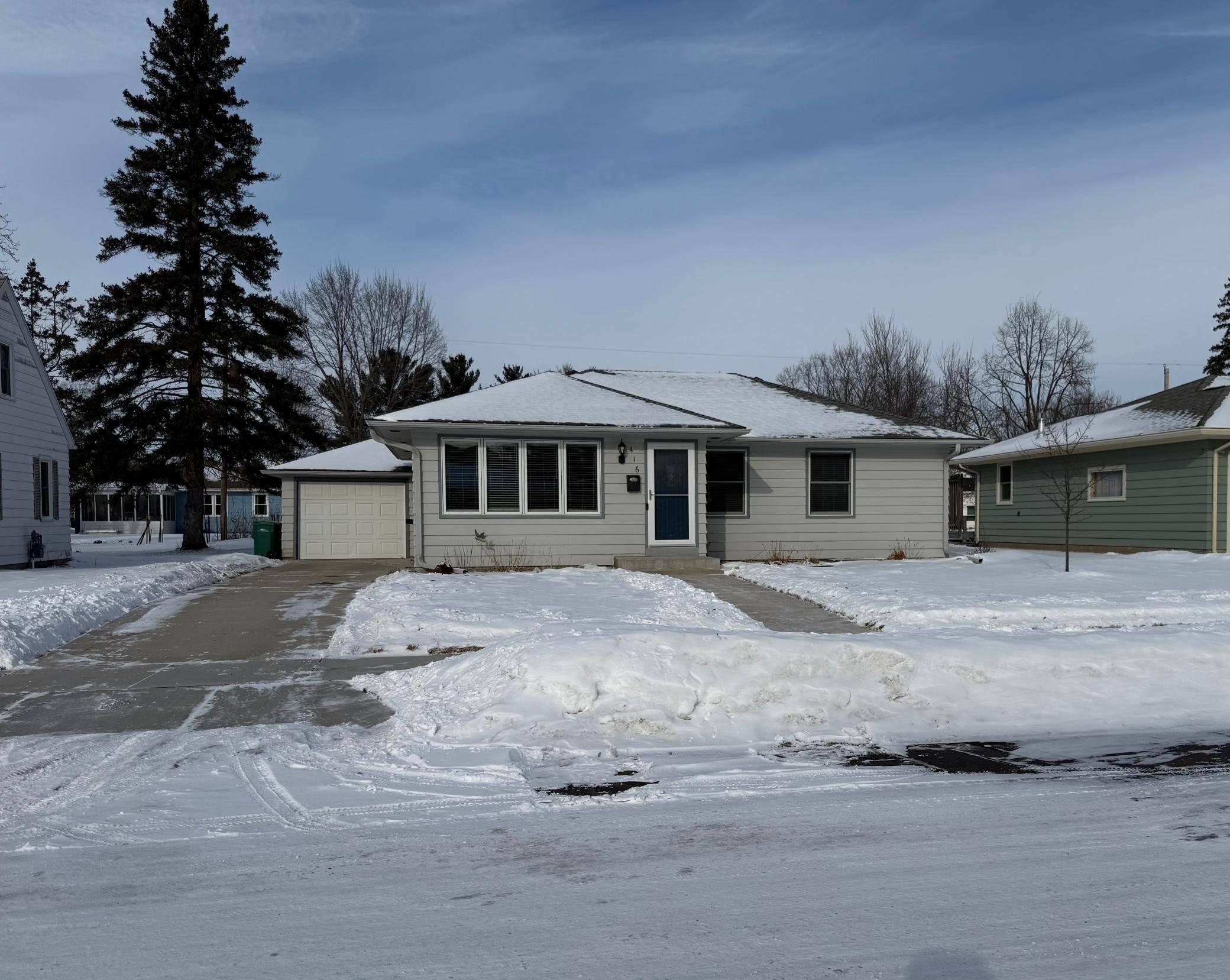416 W Tyler AVE, Eau Claire, WI 54701