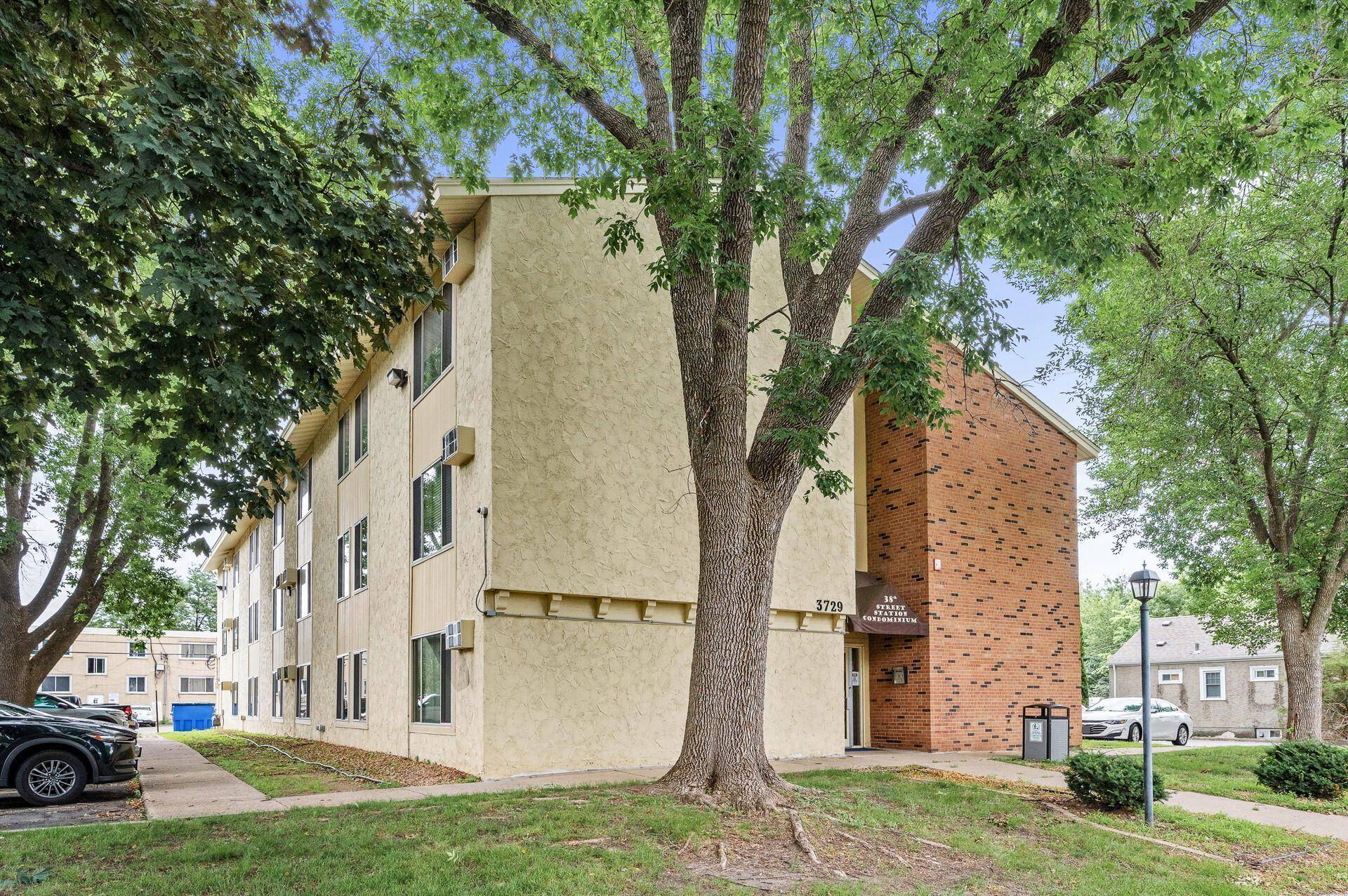 3729 Snelling AVE #107, Minneapolis, MN 55406