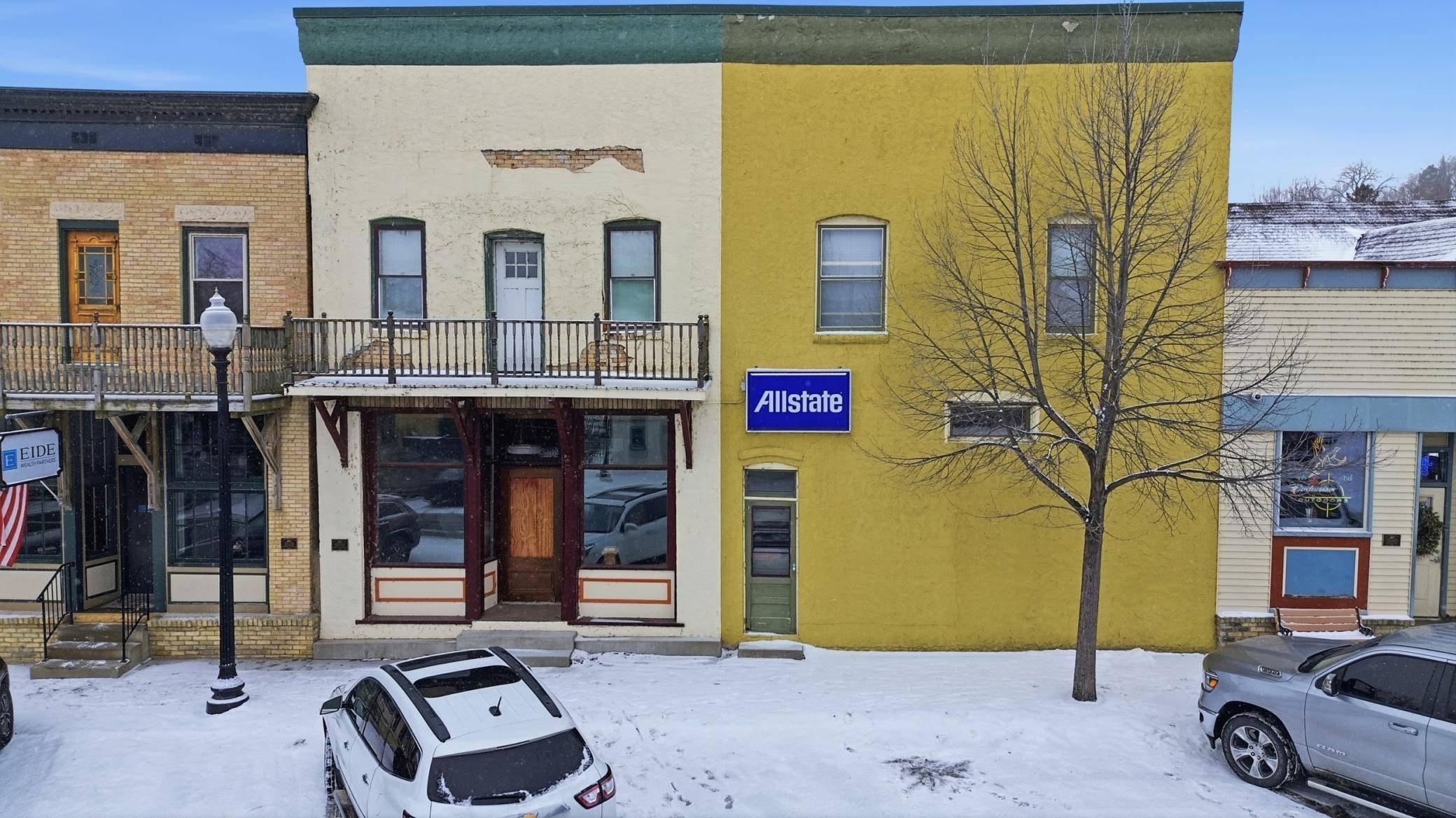 212 Broadway N, Carver, MN 55315