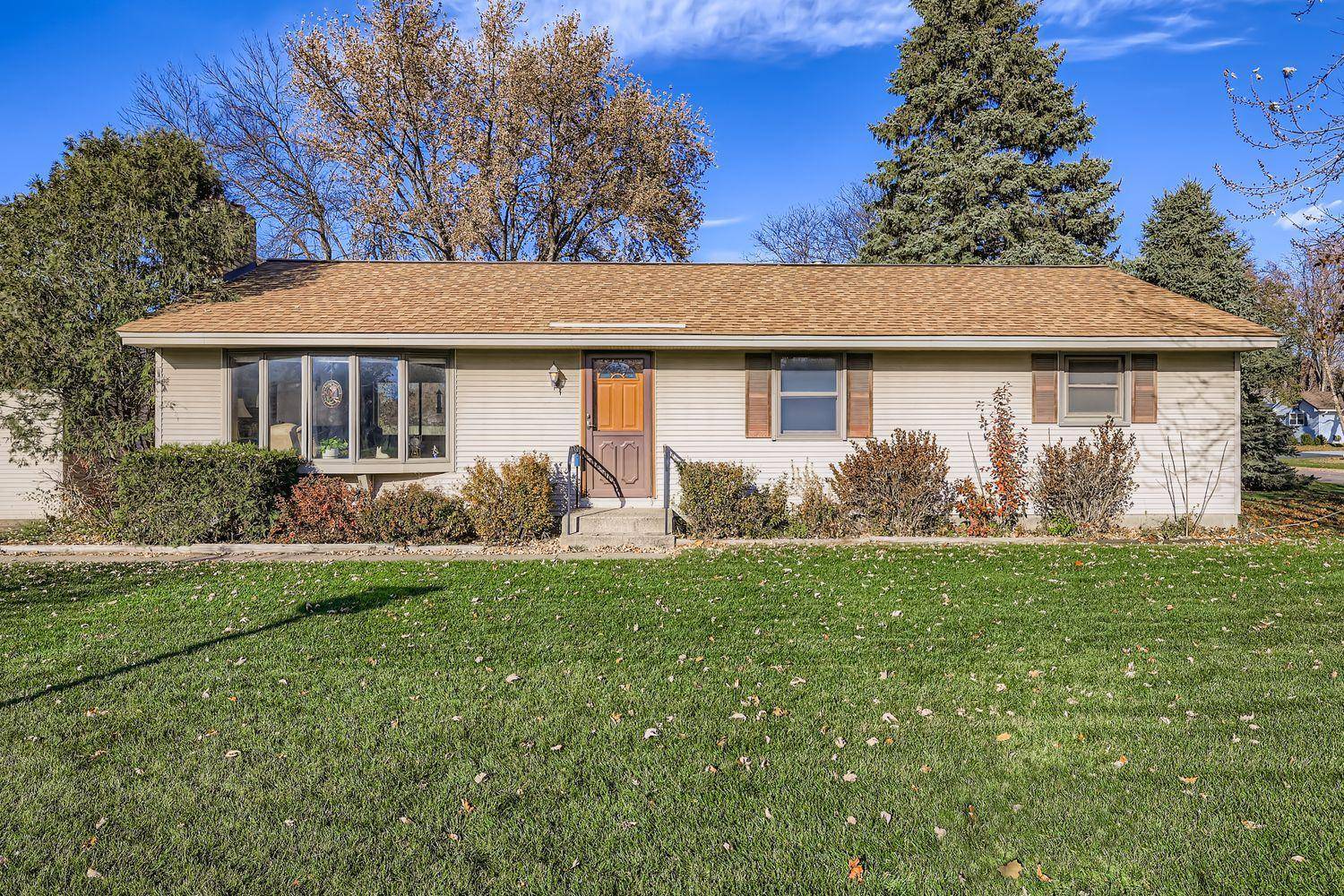 6802 117th AVE N, Champlin, MN 55316