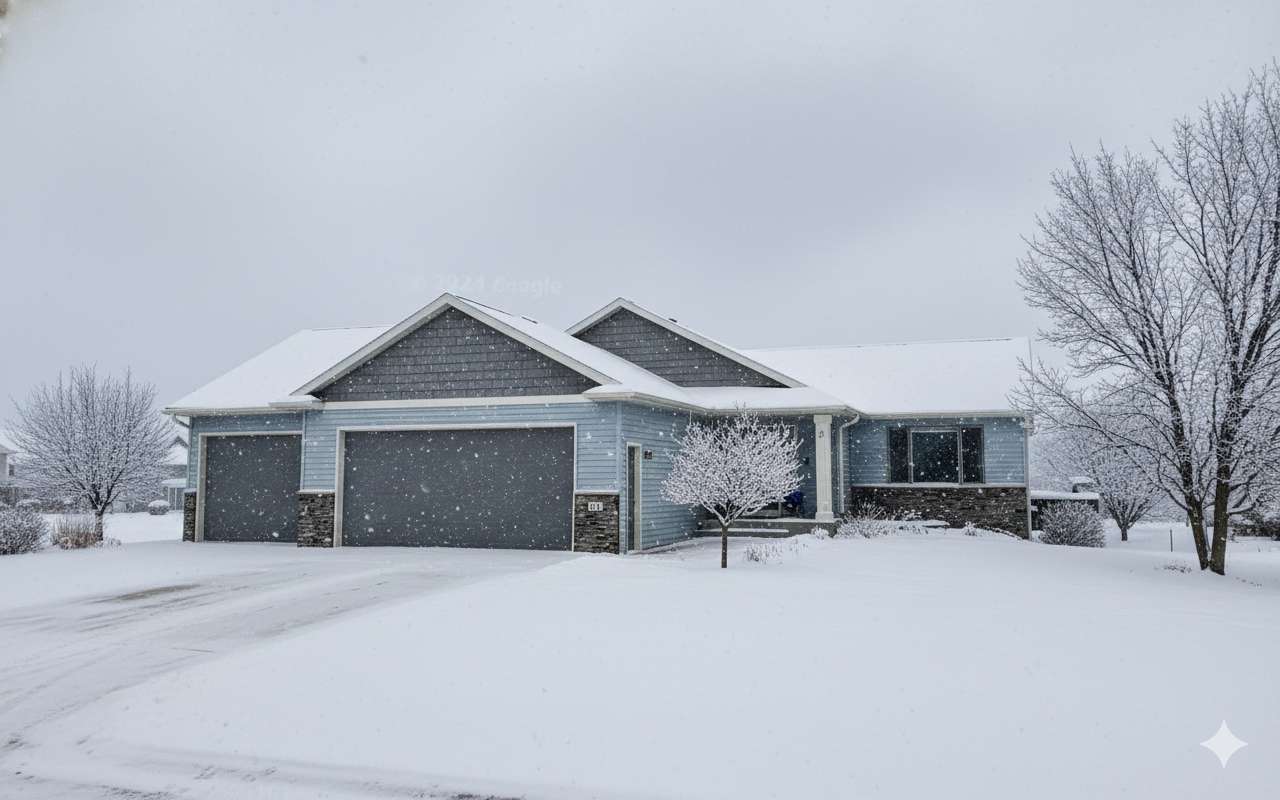 408 Verwood LN NE, Byron, MN 55920
