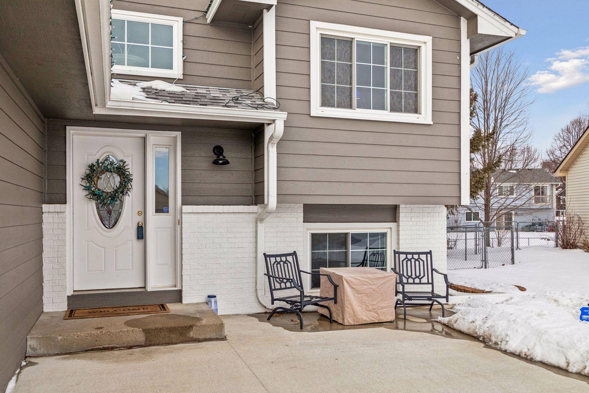 7177 158th ST W, Apple Valley, MN 55124