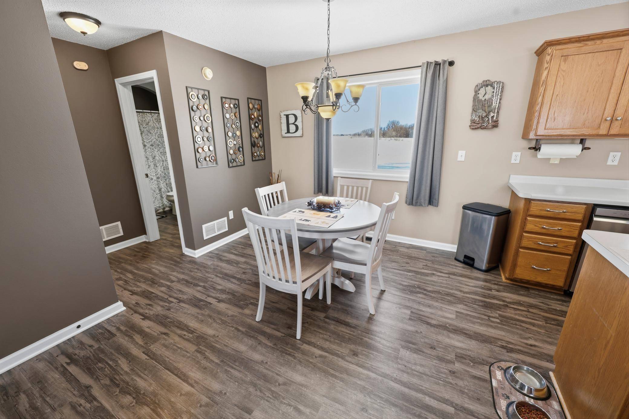 1011 Waters Edge CIR, Avon, MN 56310