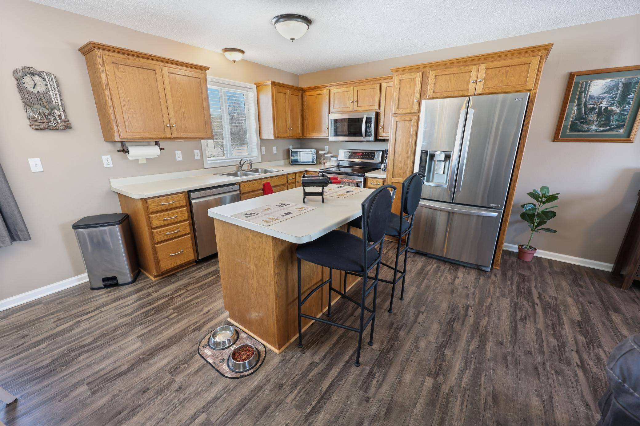 1011 Waters Edge CIR, Avon, MN 56310